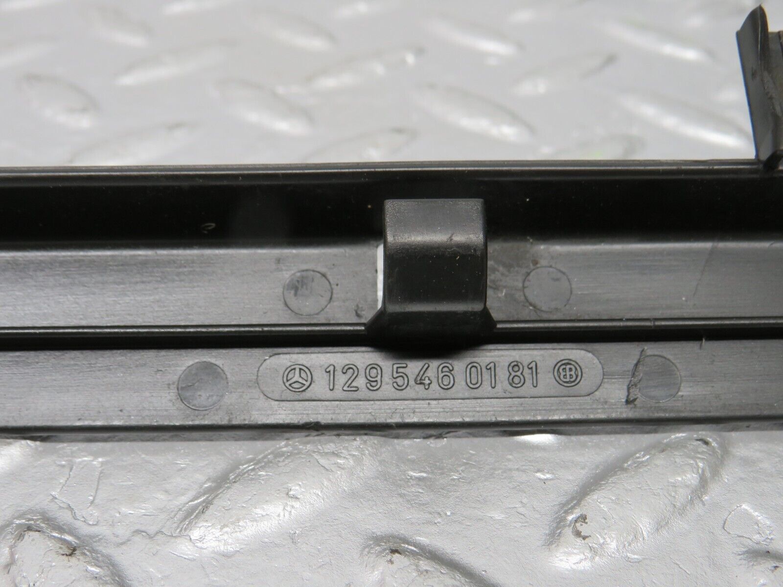 39710 Mercedes-Benz R129 320SL Coupe Mounting Plastic Cover 1295460181