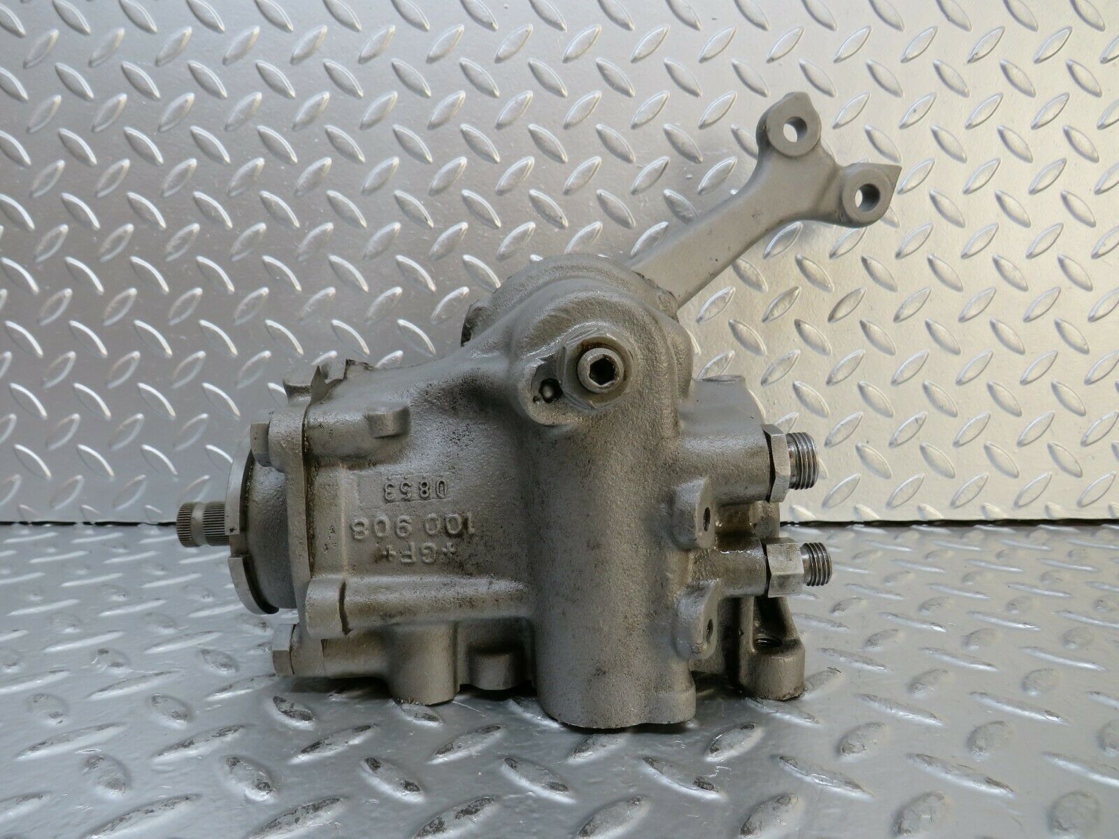 23383 Mercedes-Benz W116 350SE Steering Box Steering Rack RHD 1164610101