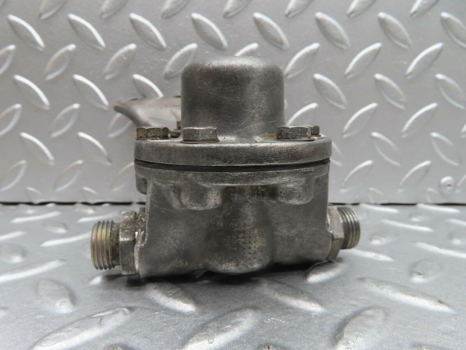 14389 Mercedes-Benz W116 350SE Oil Pressure Damper 1161870494