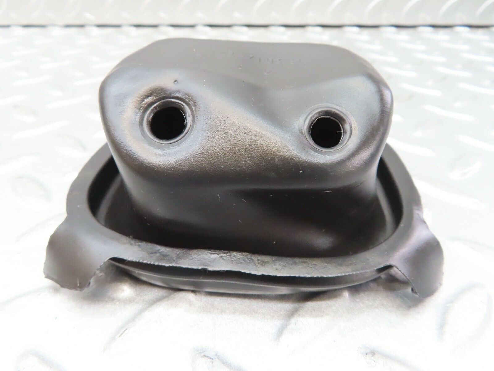 17248 Mercedes-Benz R129 300SL Coupe Fuel Return Under Floor Gasket