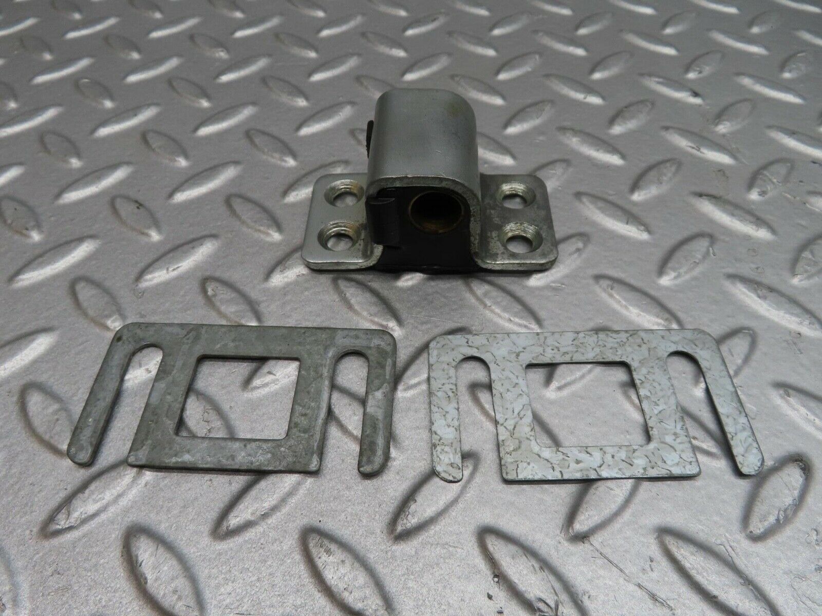 7037 Mercedes-Benz W123 230E Door Lock Latch Left Side