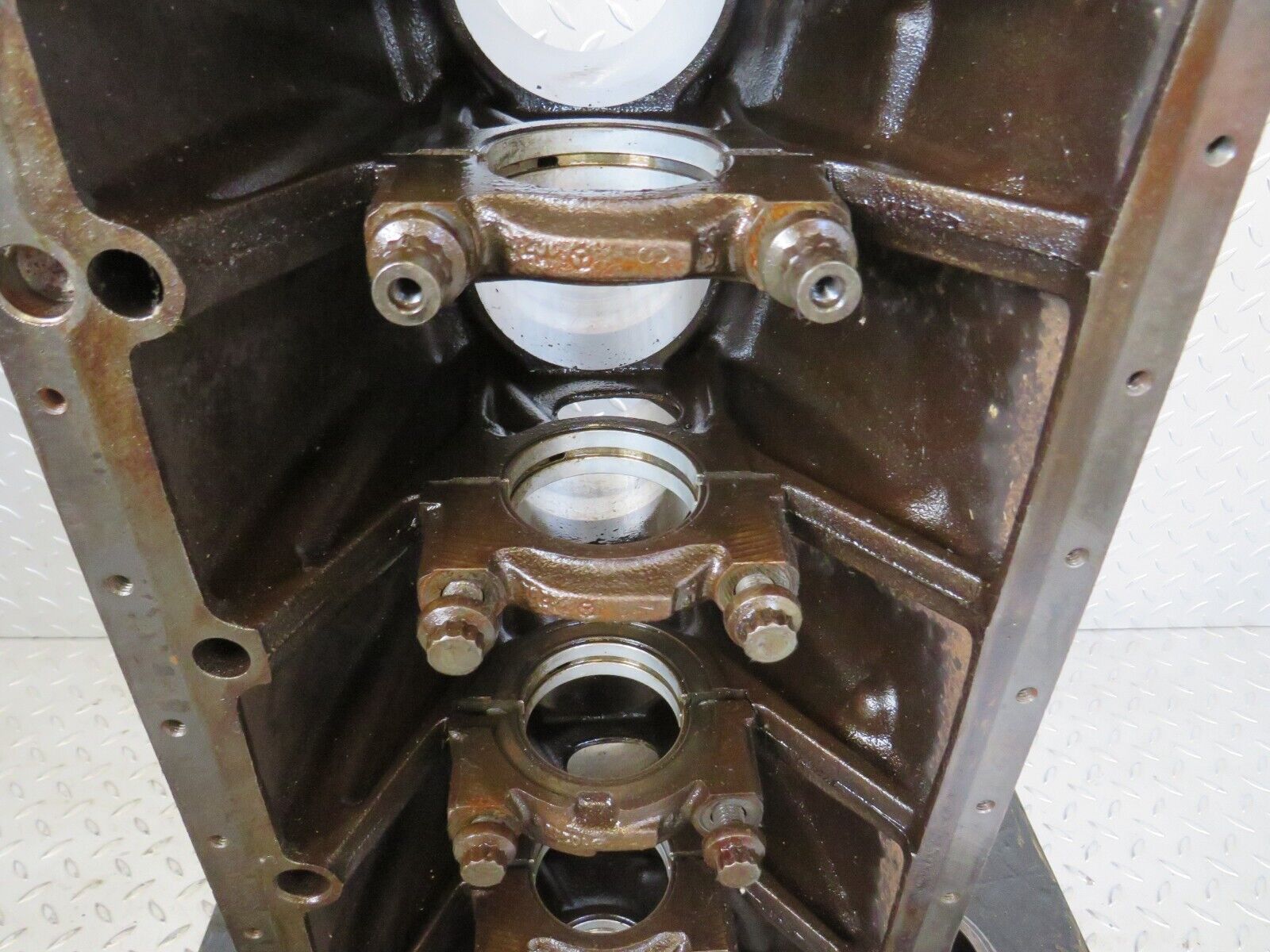 32725 Mercedes-Benz S124 300TE Wagon Engine Block M103.981 1030110401