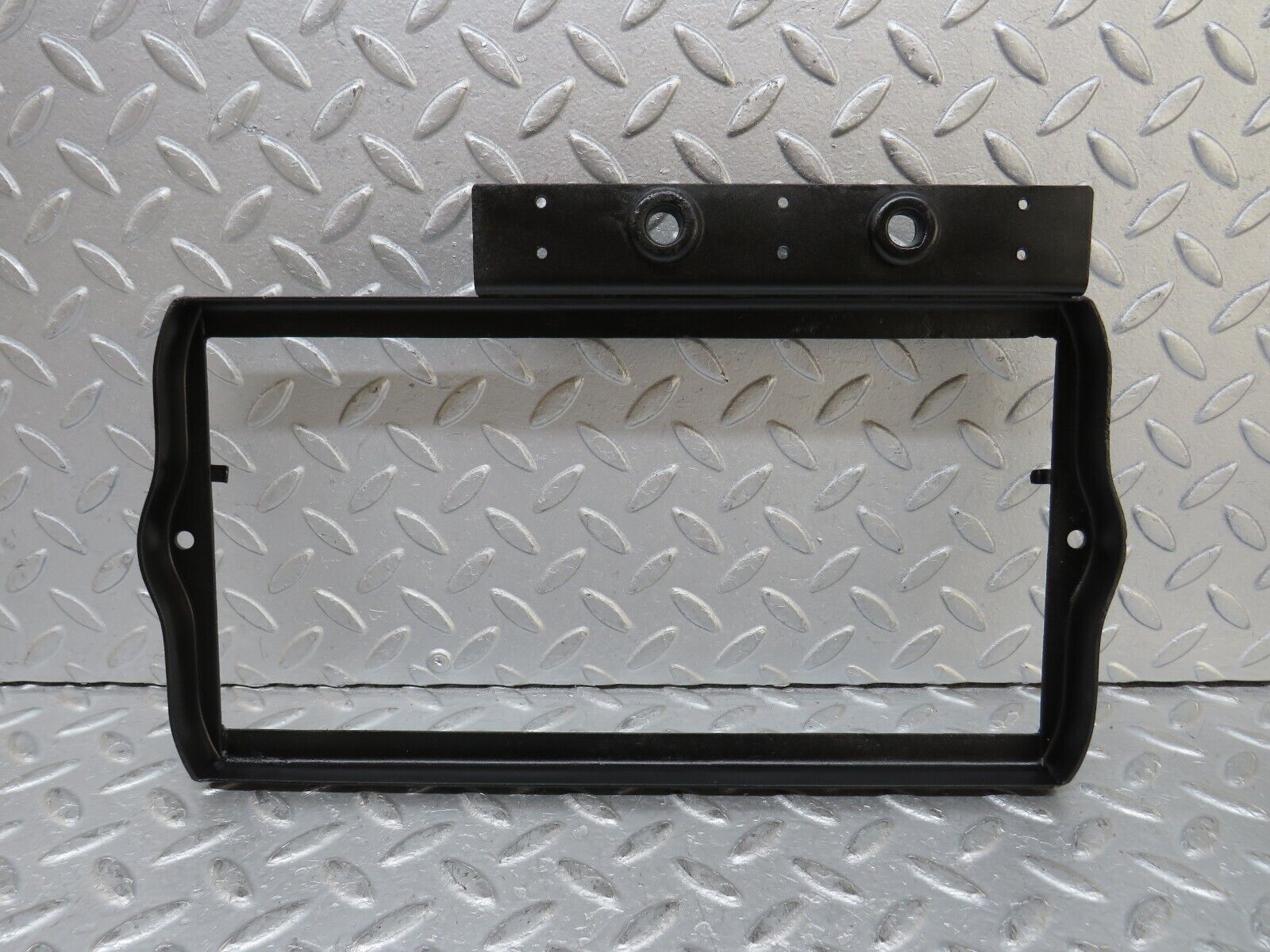 37364 Mercedes-Benz W109 300SEL Battery Tray