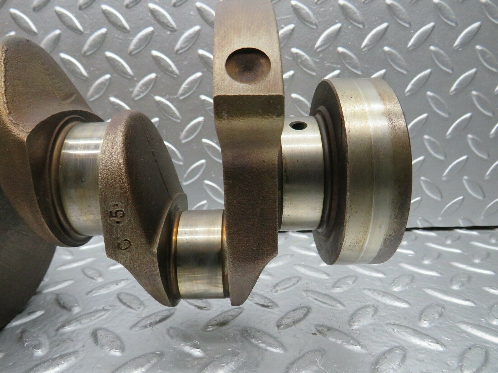 22441 Mercedes-Benz C124 E220 Coupe Crankshaft