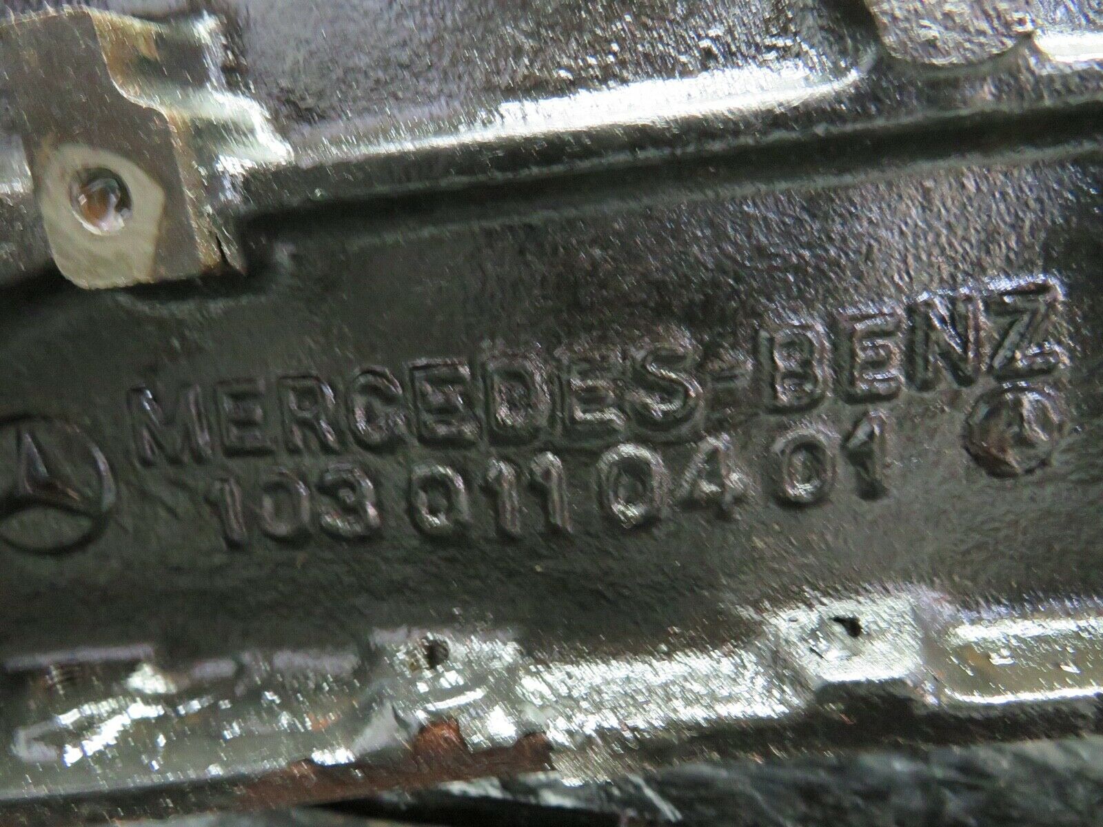 21952 Mercedes-Benz W126 300SE Engine Block M103.981 1030110401