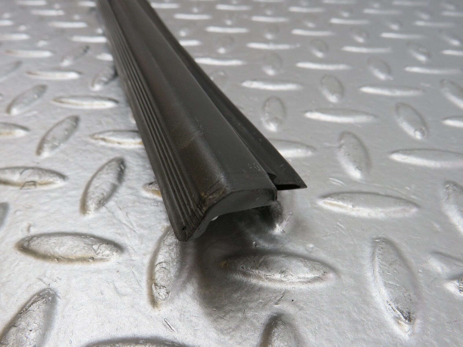 34219 Mercedes-Benz W124 260E Door Lower Sealing Rubber Trim Right