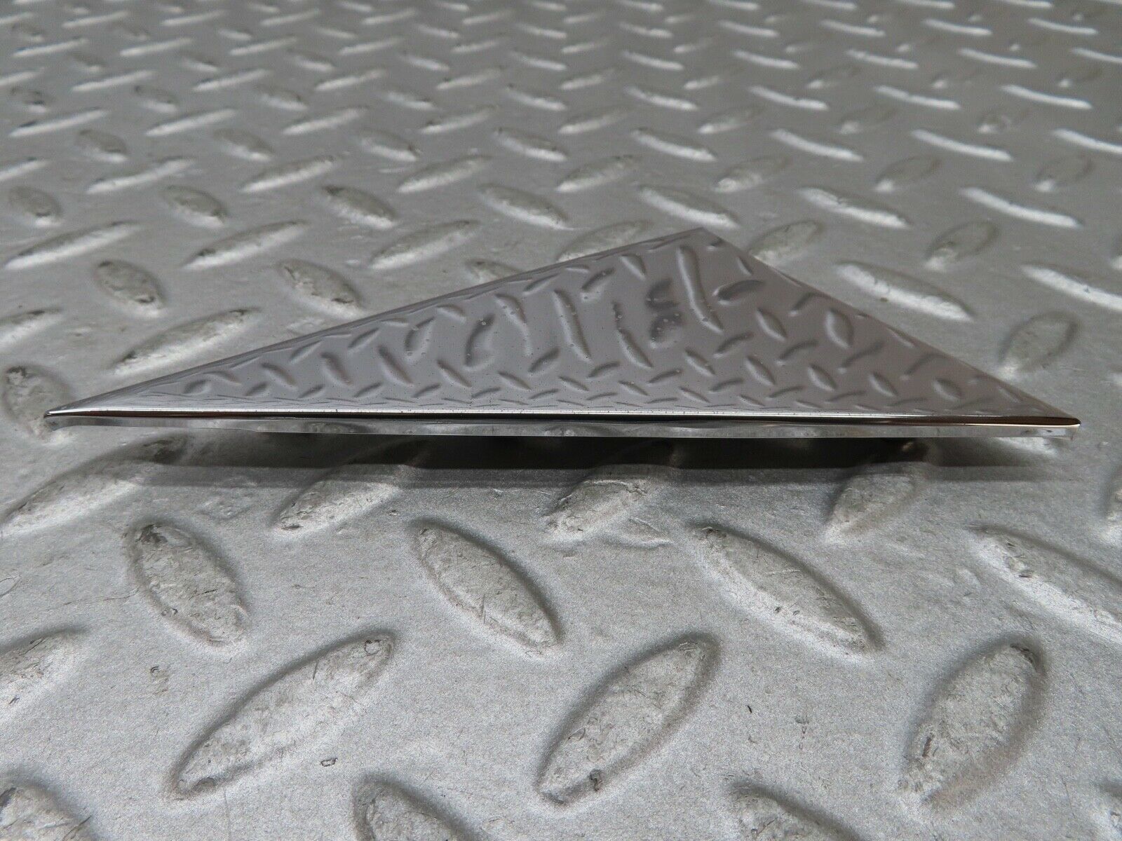 17553 Mercedes-Benz W116 450SEL Left Door Exterior Mirror Chrome Triangle Cover