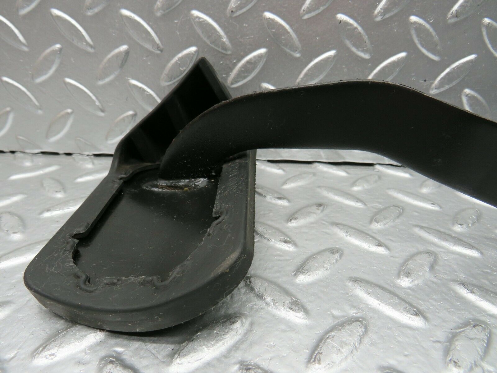 24095 Mercedes-Benz W123 280E Brake Pedal