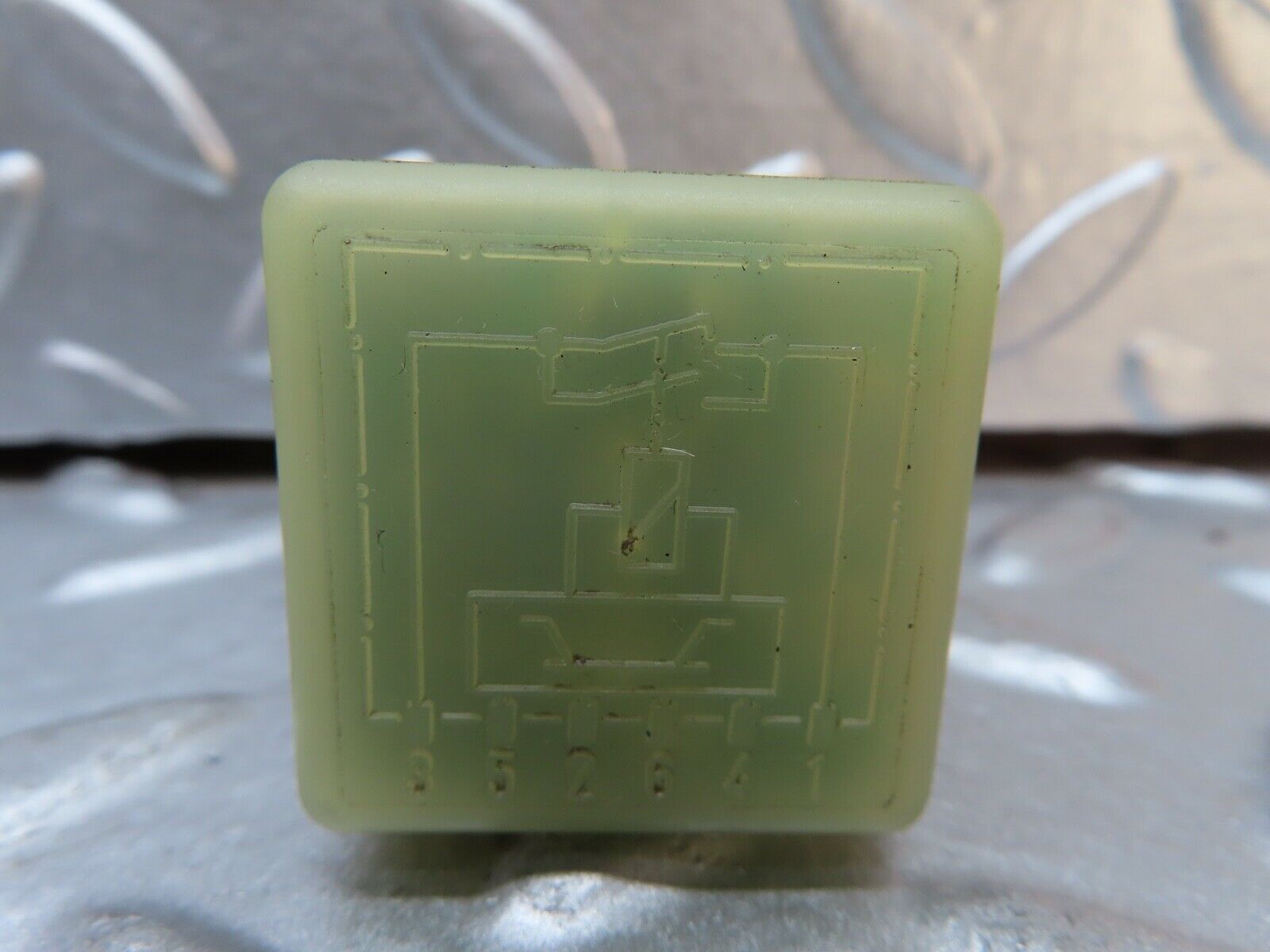 20039 Mercedes-Benz R129 300SL Coupe Door Window Control Relay 0015427819