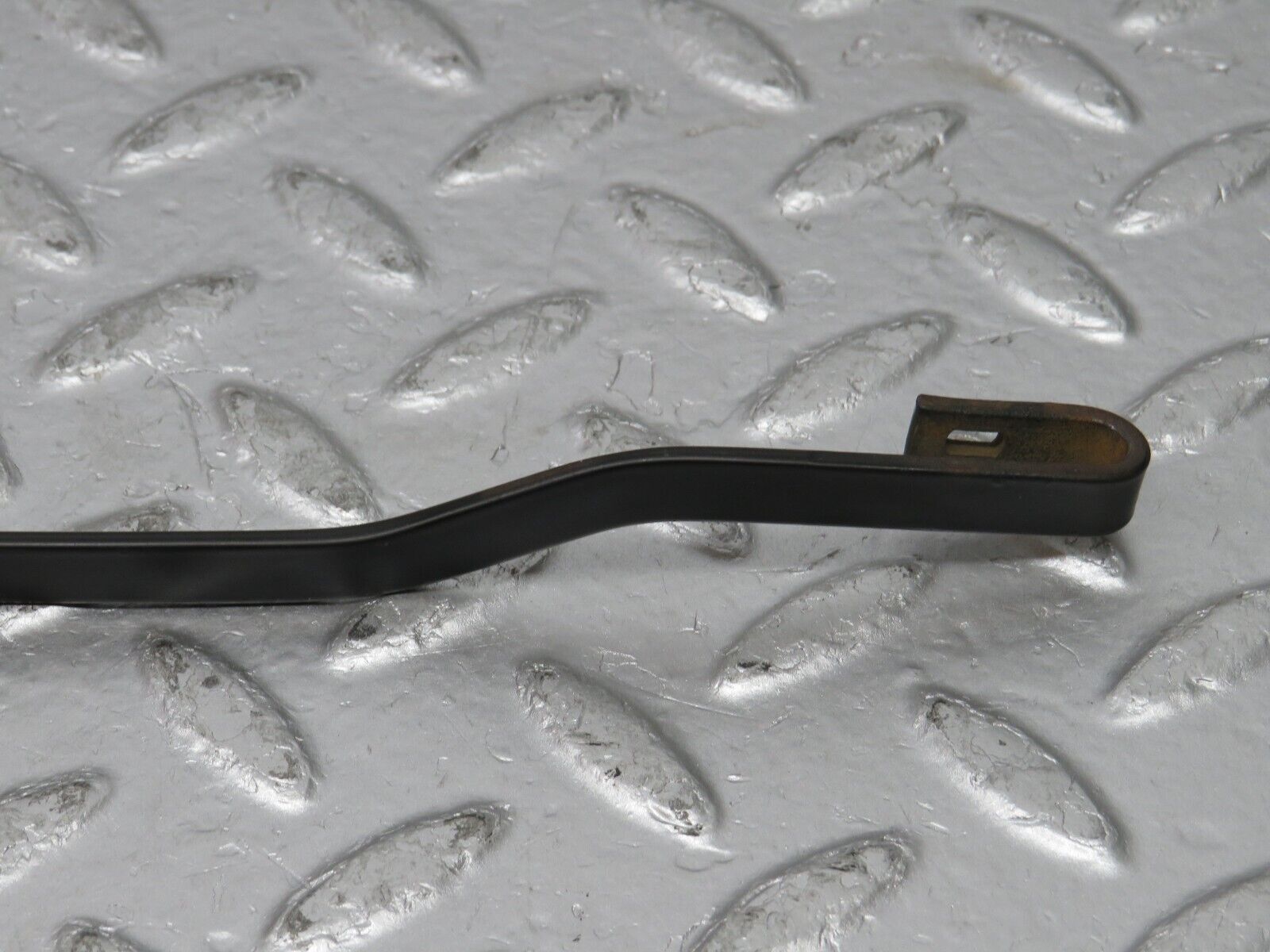 32099 Mercedes-Benz W123 230E Wiper Arm Bosch Left Side