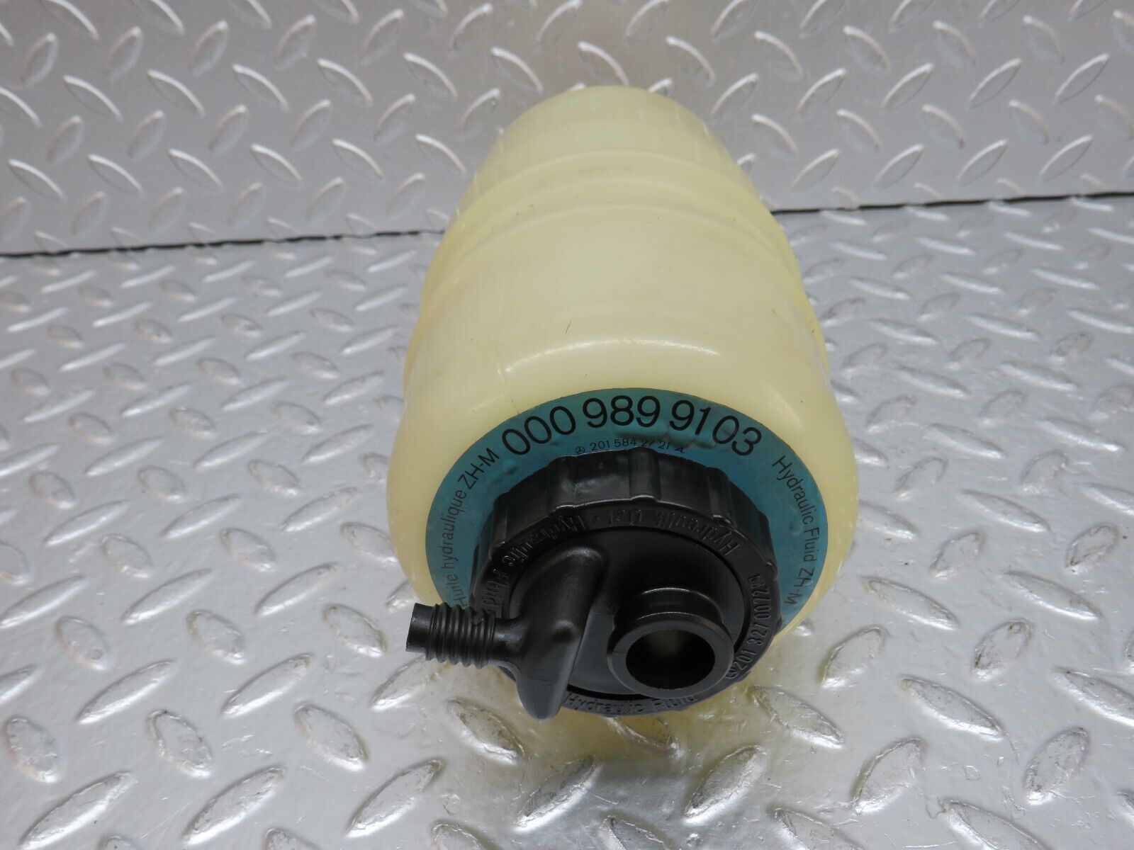 32521 Mercedes-Benz S124 300TE Hydraulic Suspension Fluid Reservoir 0009899103