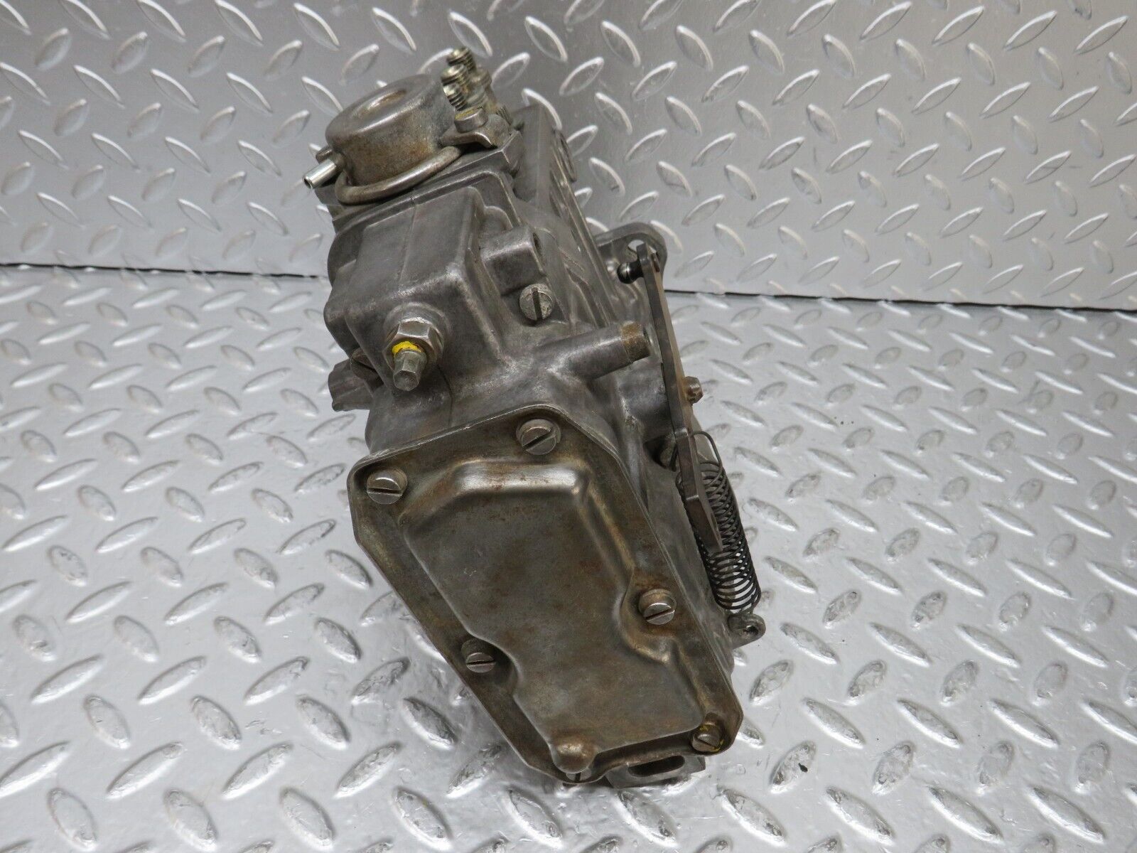 26954 Mercedes-Benz W123 240D Diesel Fuel Injection Pump Bosch 6160706801