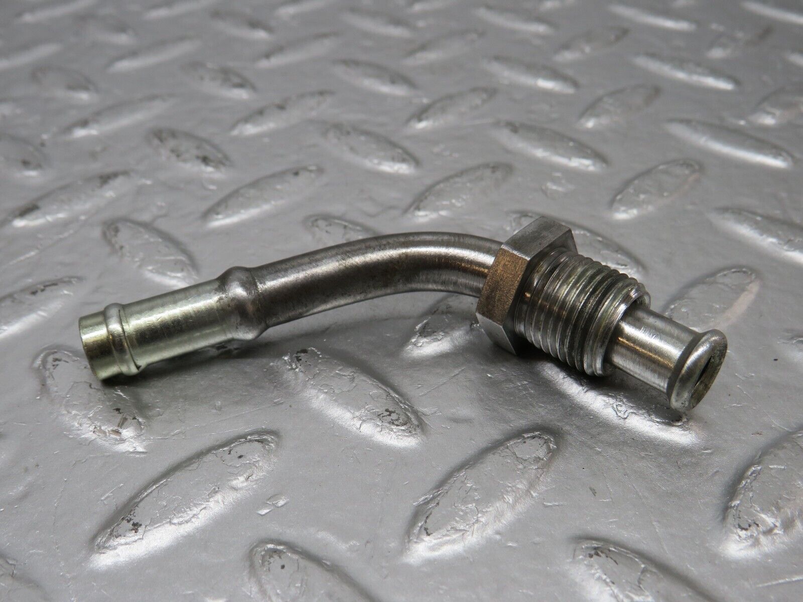 34180 Mercedes-Benz W124 260E Power Steering Hose Pipe