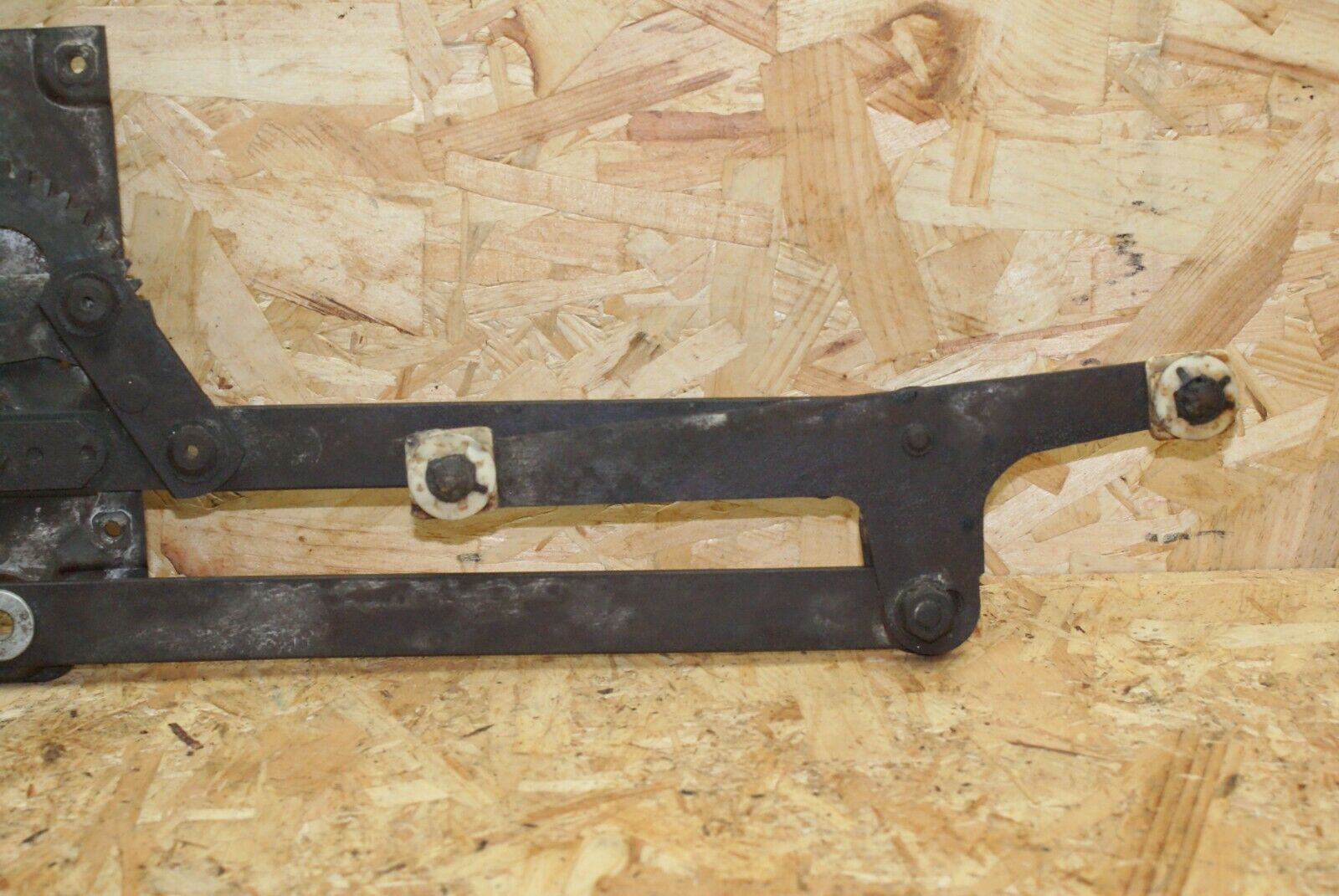 2431 Mercedes-Benz W120 PONTON Front Left Manual Window Regulator