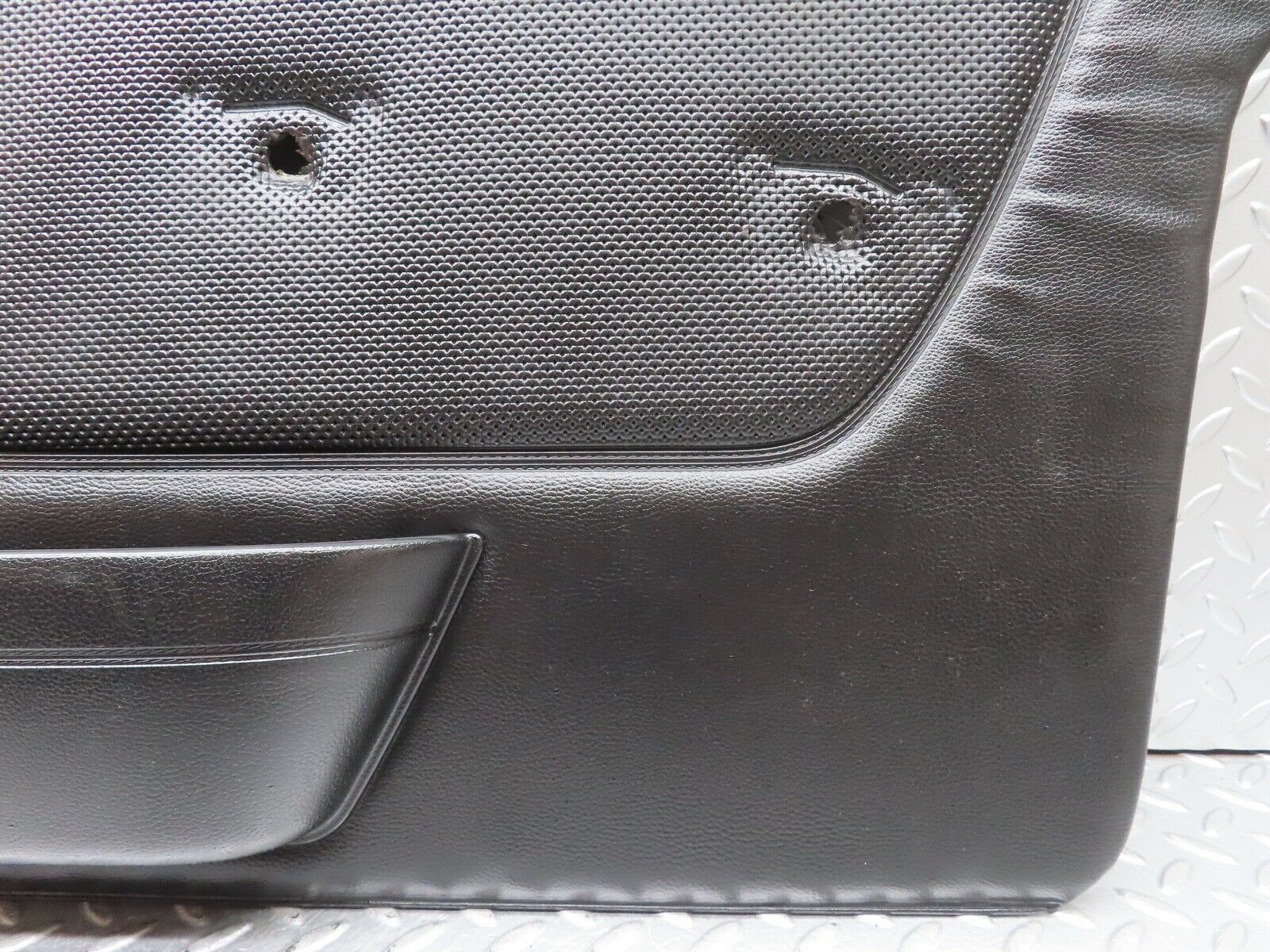 19028 Mercedes-Benz W123 300D Front Right Door Card Black