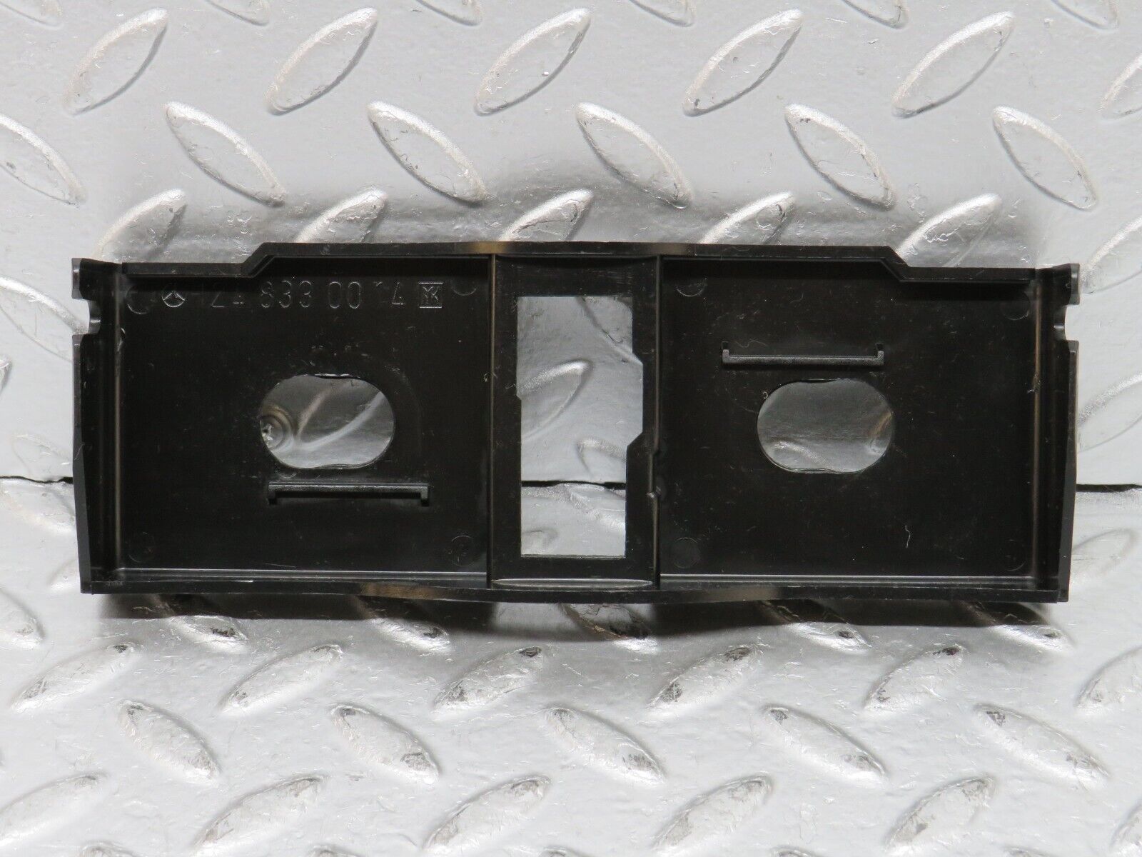 32375 Mercedes-Benz S124 300TE Heater Control Switch Holder Panel 1248330014