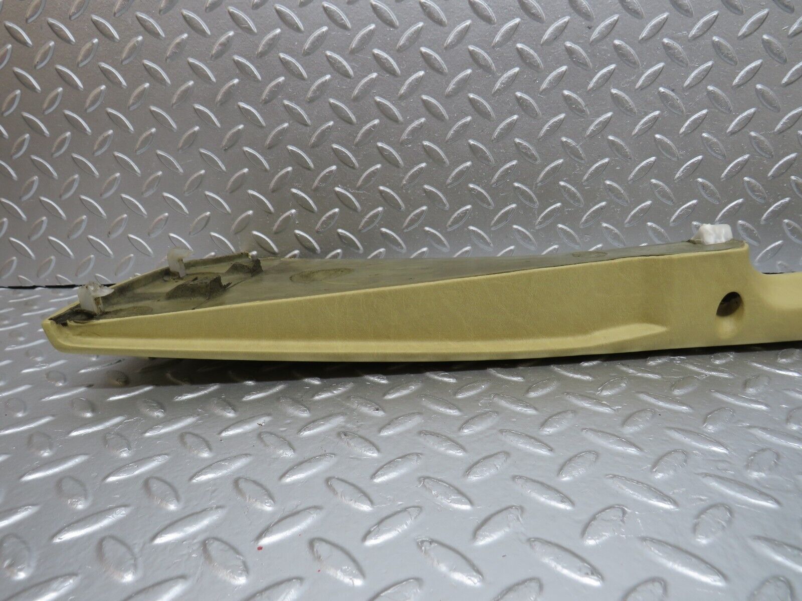 34287 Mercedes-Benz C126 380SEC Coupe Right Door Handle Arm Rest