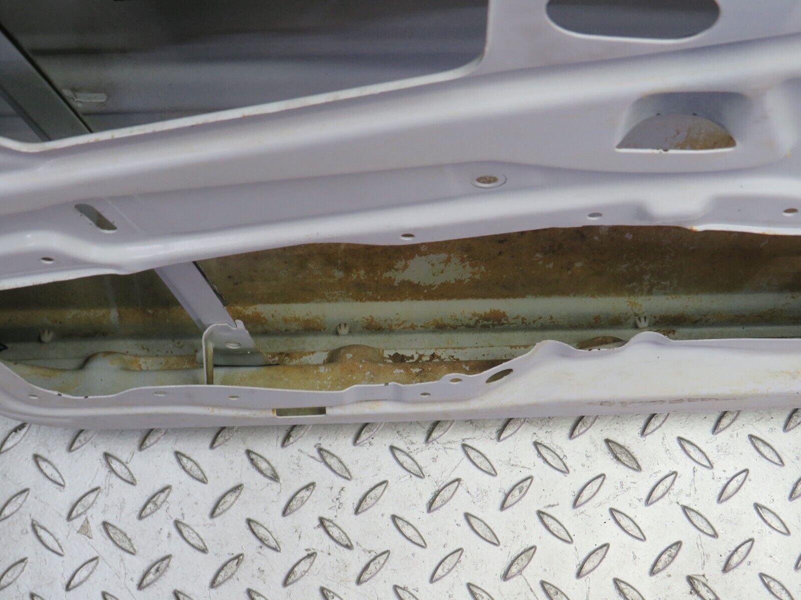 30246 Mercedes-Benz W124 230E Front Left Door