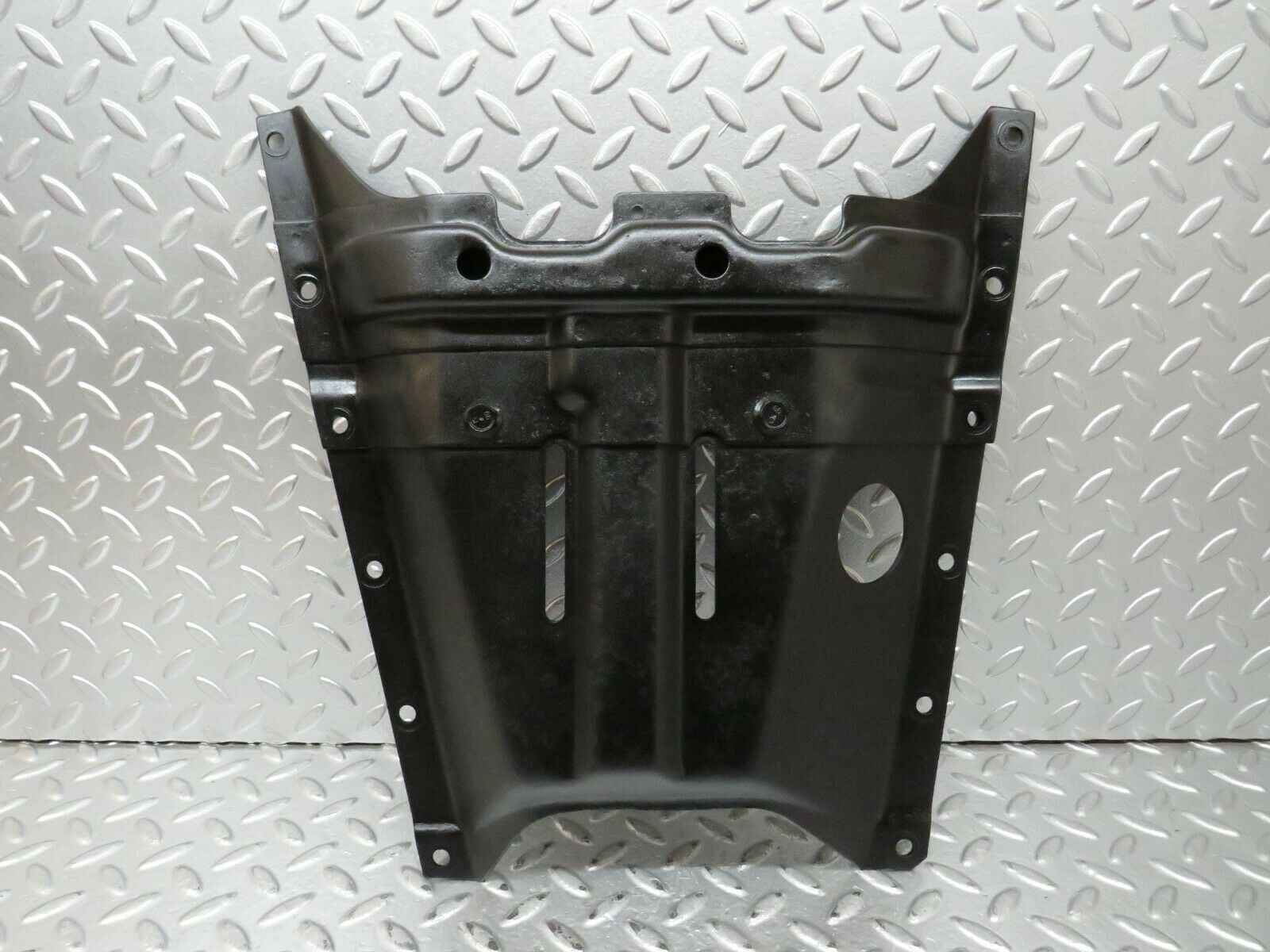 23824 Mercedes-Benz C107 450SLC Coupe Gearbox Mount Bracket Holder