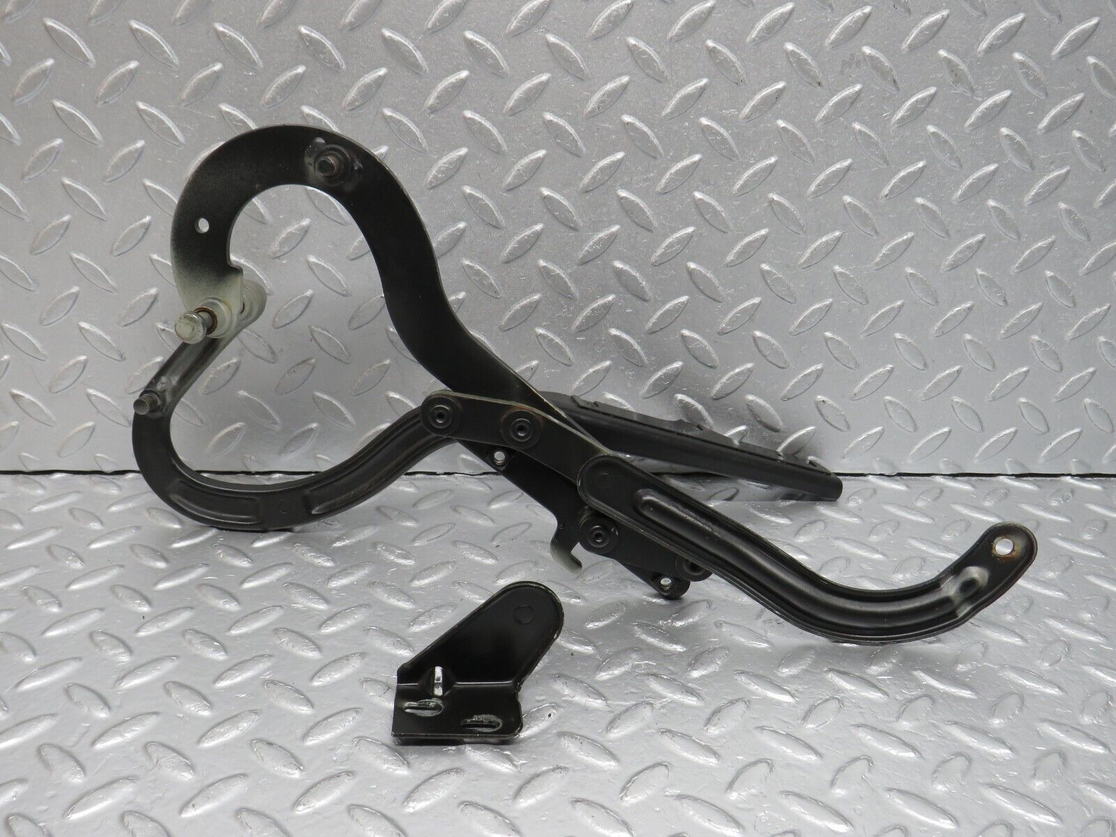 39795 Mercedes-Benz R129 320SL Coupe Trunk Boot Soft Top Hinge Left Side