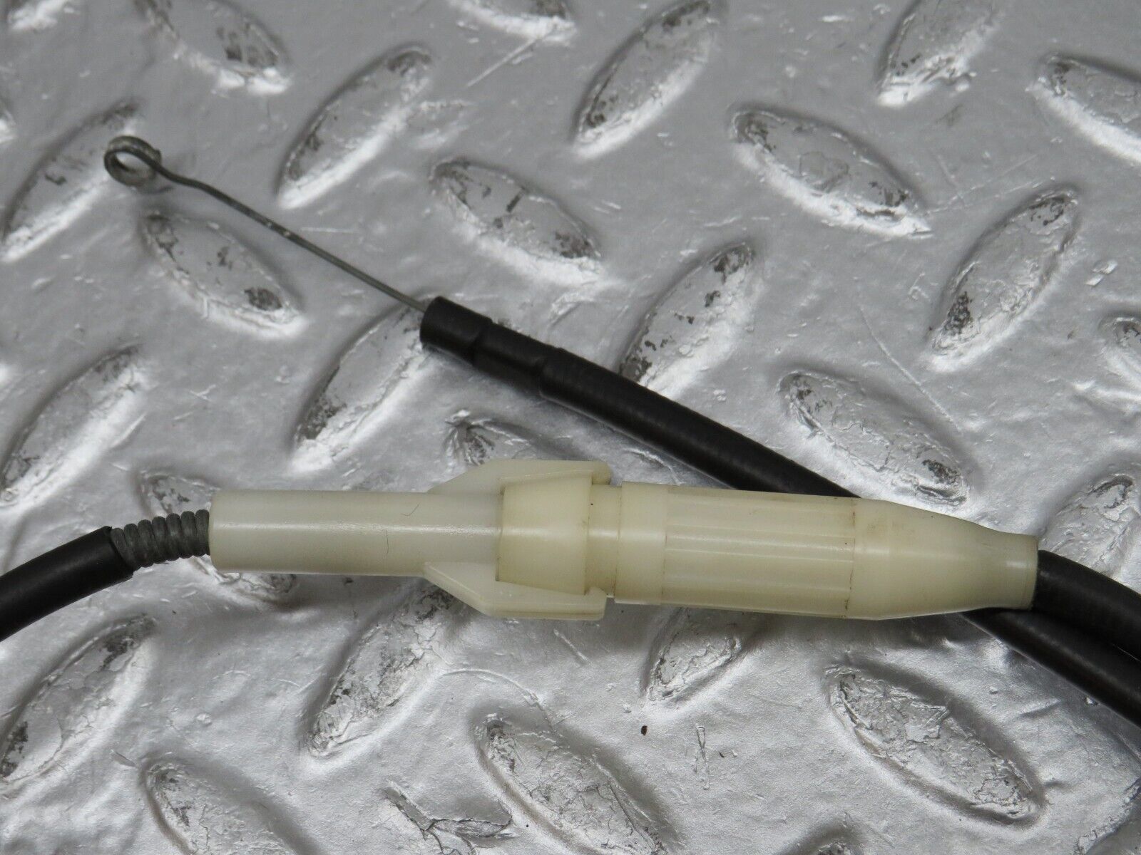 34464 Mercedes-Benz C126 380SEC Coupe Heater Control Cable 1268300131