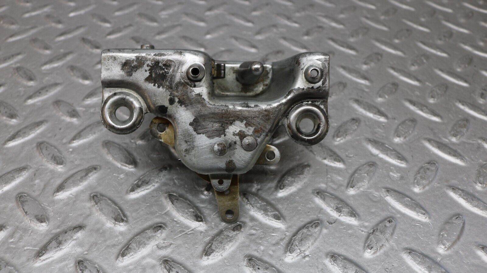 37269 Mercedes-Benz W109 300SEL Rear Left Door Lock Mechanism