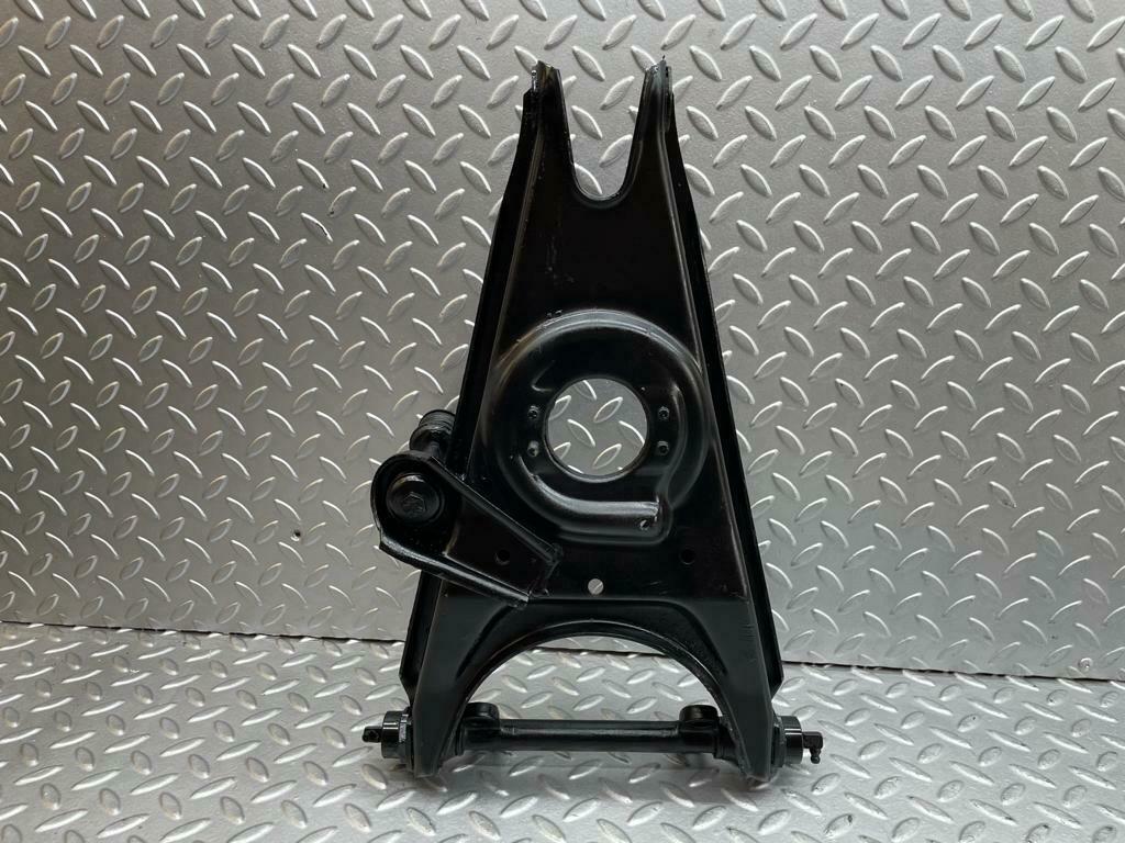 0126 Mercedes-Benz W120 PONTON Front Left Lower Control Arm