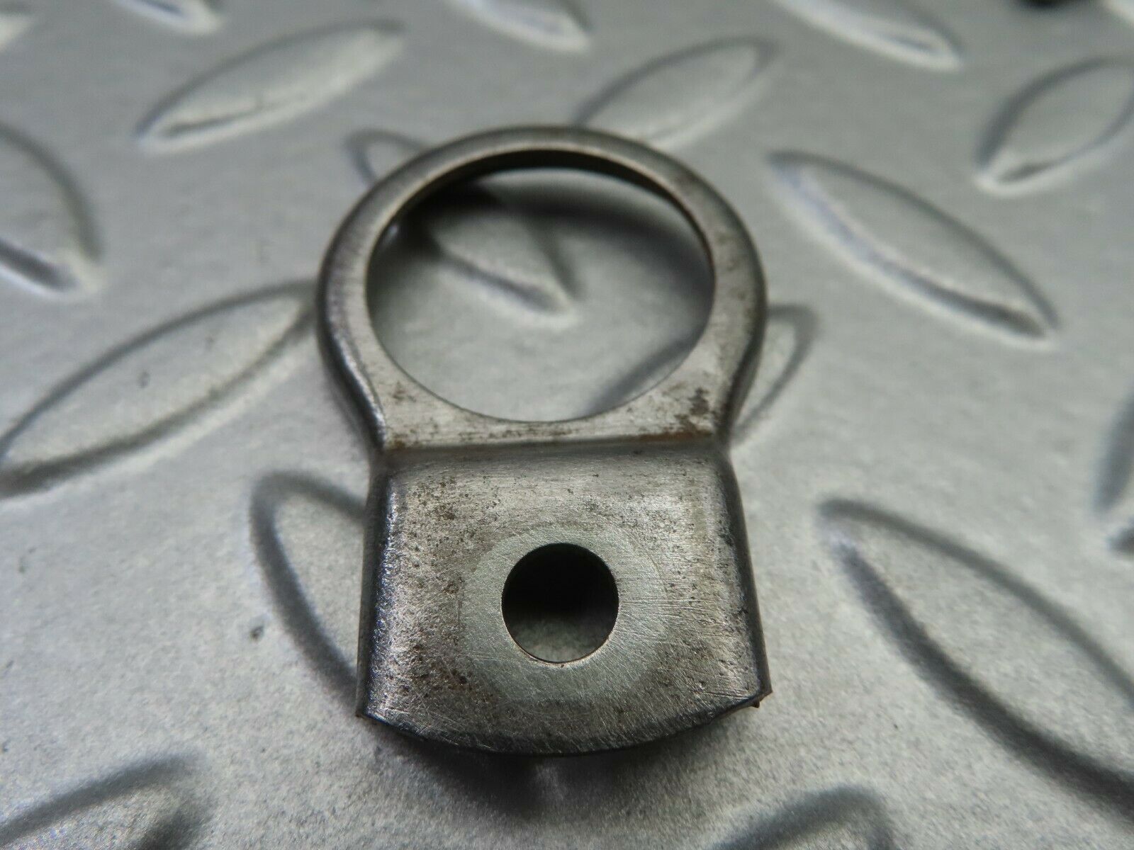 7093 Mercedes-Benz C107 350SLC Coupe Fuel Injector Bracket