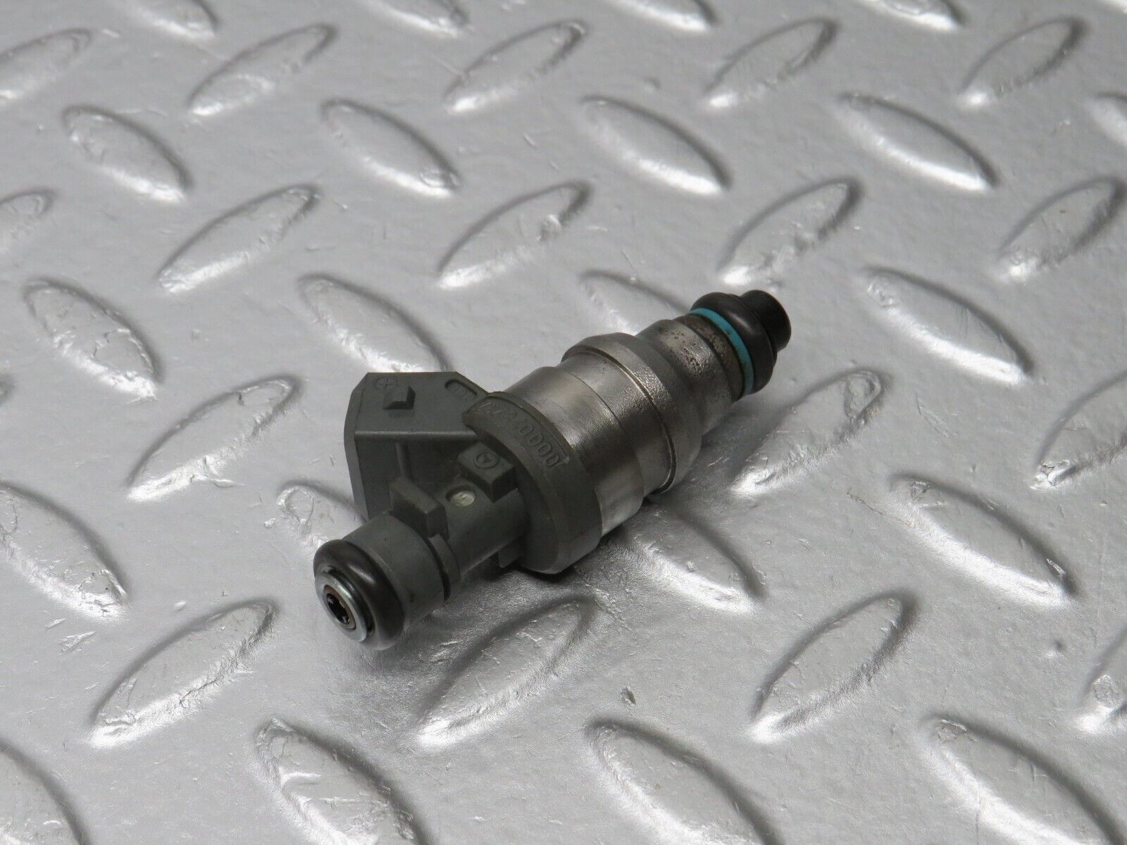 39422 Mercedes-Benz R129 320SL Coupe Fuel Injector Bosch 0000787323 0280155209