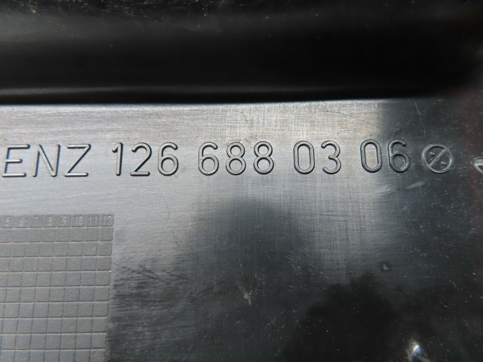 21503 Mercedes-Benz W126 300SE Front Left Kick Panel Burgundy Red 1266880306