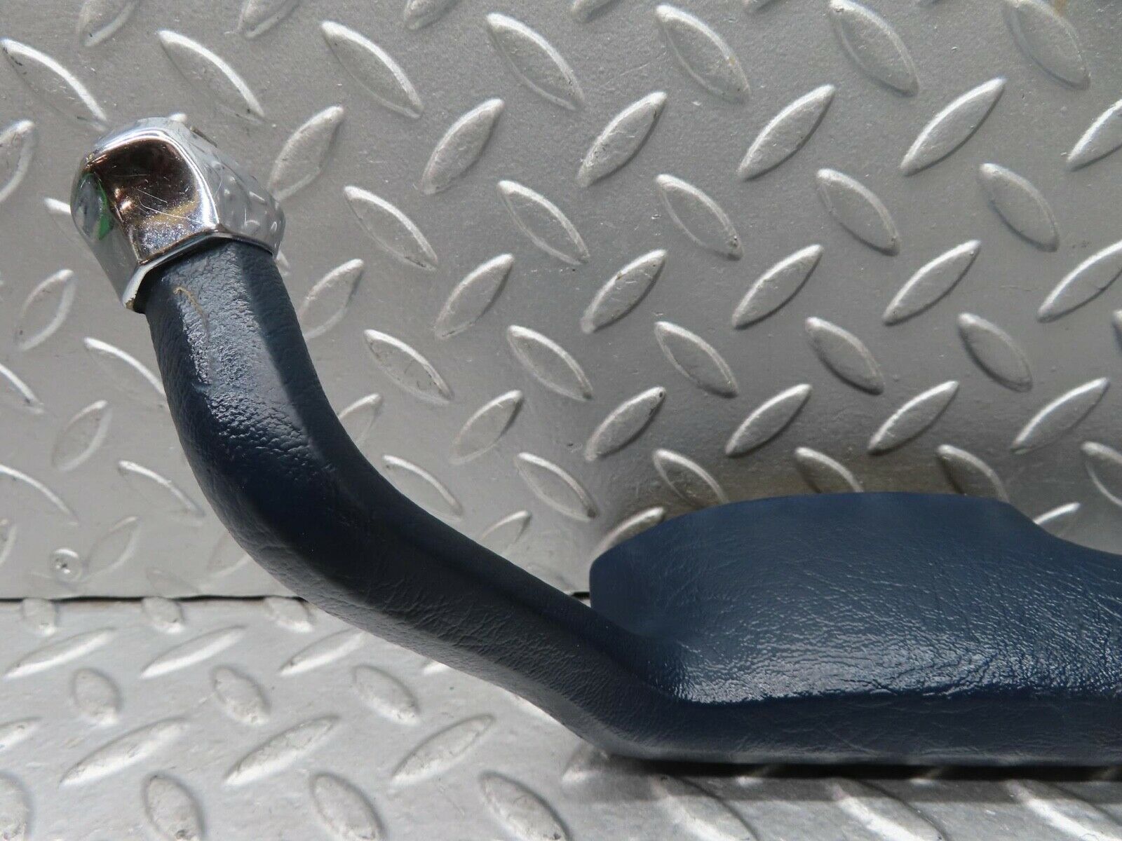 1214 Mercedes-Benz W108 280SE Door Handle Interior Front Right Blue