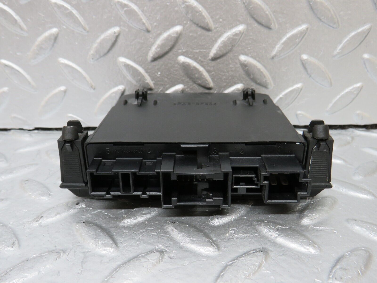 34759 Mercedes-Benz W210 320E Door Control Unit Front Right 2108207626