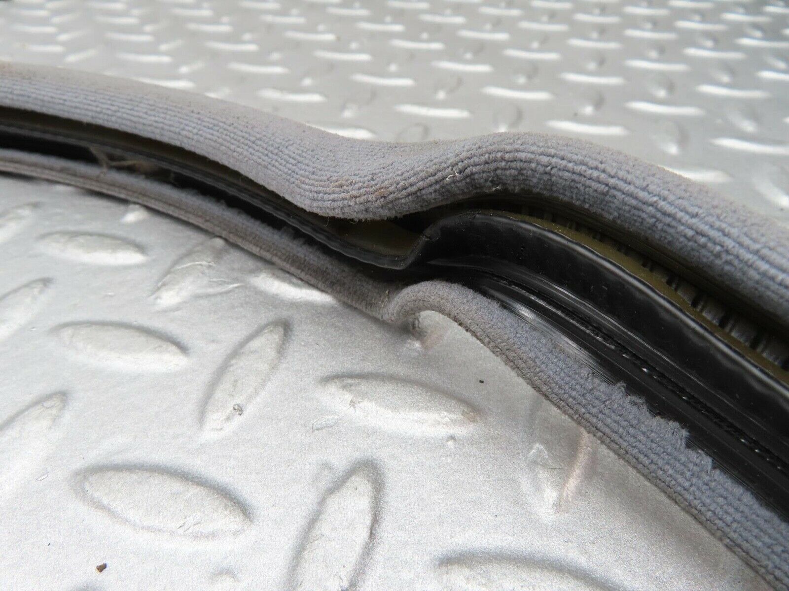 16370 Mercedes-Benz W124 260E Front Right Cloth Covered Door Seal Grey