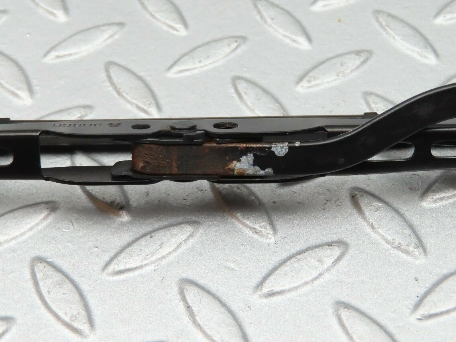 3934 Mercedes-Benz S123 200T Wagon Front Left Wiper Arm Bosch 3399990553