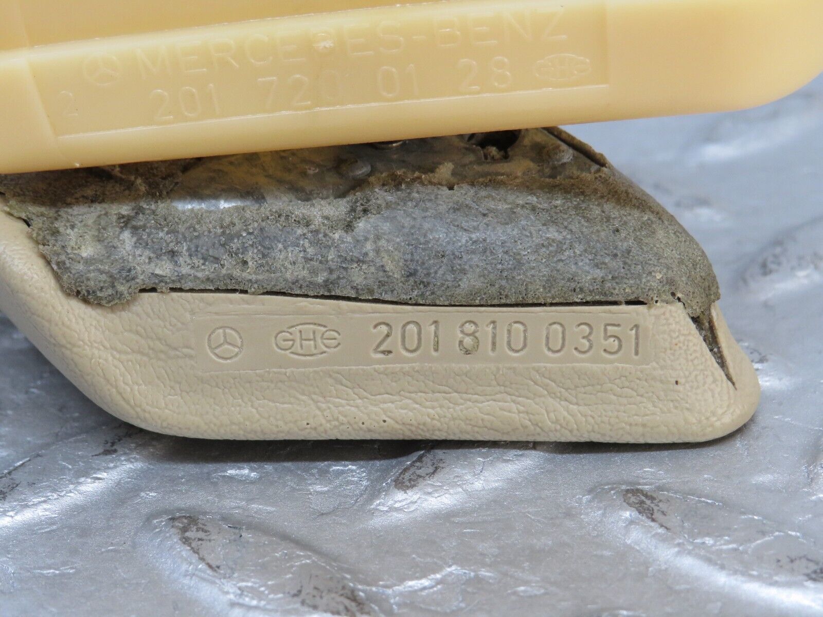 36721 Mercedes-Benz W201 190E 2.0L Interior Door Handle Beige Left 2018100351 2017200128