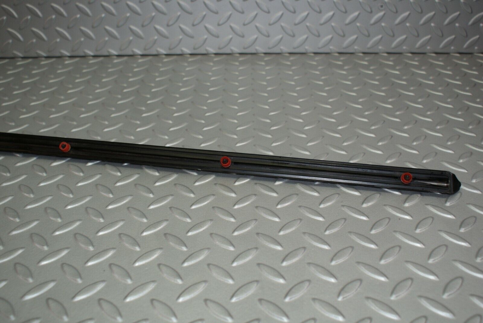 2985 Mercedes-Benz C123 280CE Coupe Front Left Fender Wing Chrome Trim