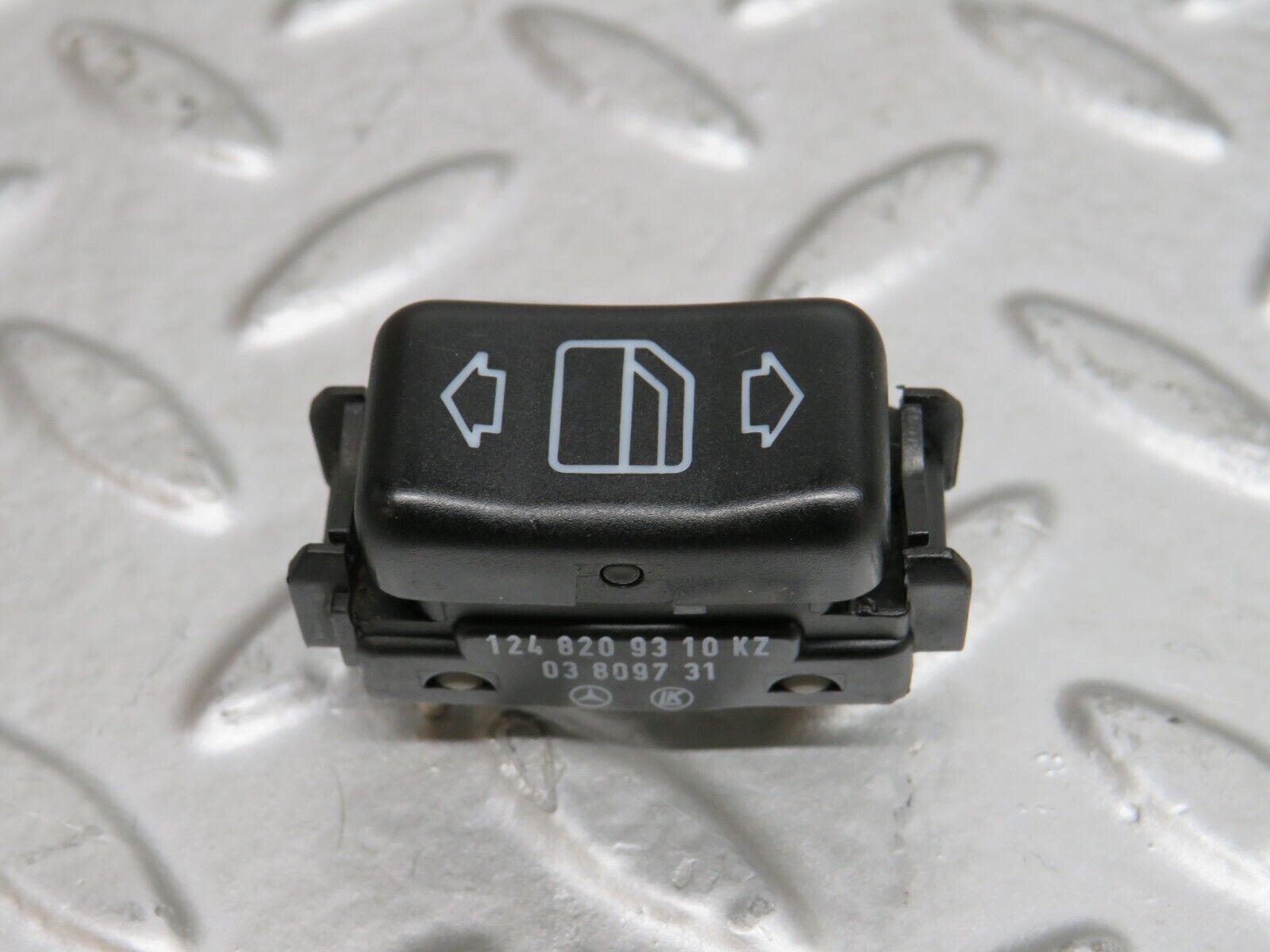 29185 Mercedes-Benz C124 320CE Coupe Left Electric Window Switch 1248209310