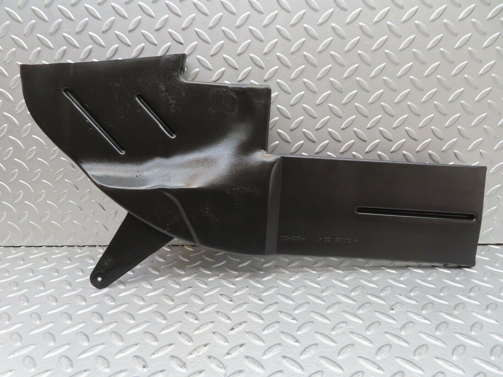 14685 Mercedes-Benz W201 190E Air Duct Heater Ventilation Right Side