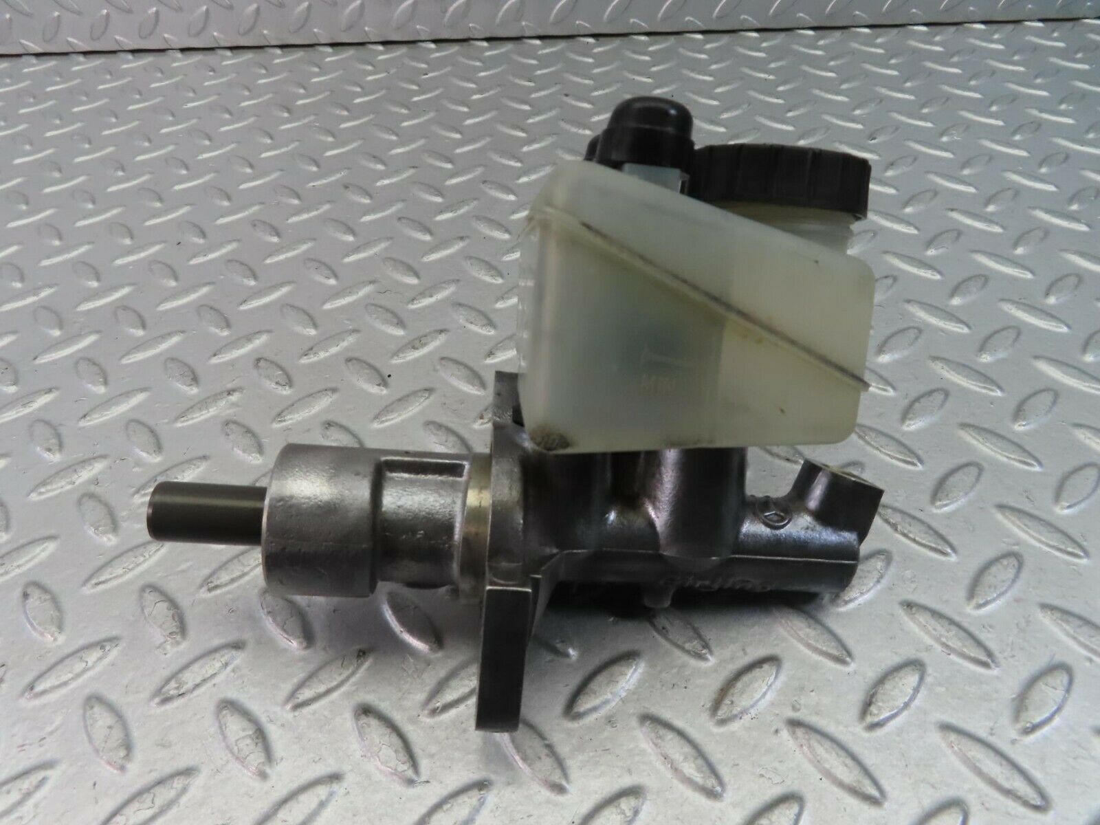 9413 Mercedes-Benz C124 300CE Coupe Brake Master Cylinder With Tank