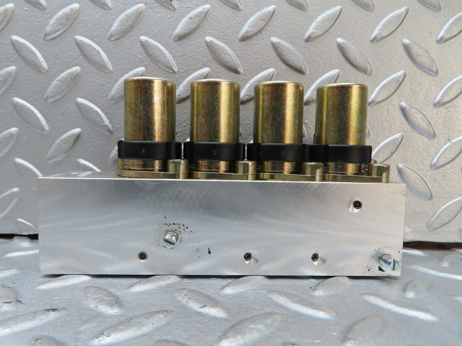 17473 Mercedes-Benz R129 300SL Coupe Soft Top Hydraulic Valve Block Left Side