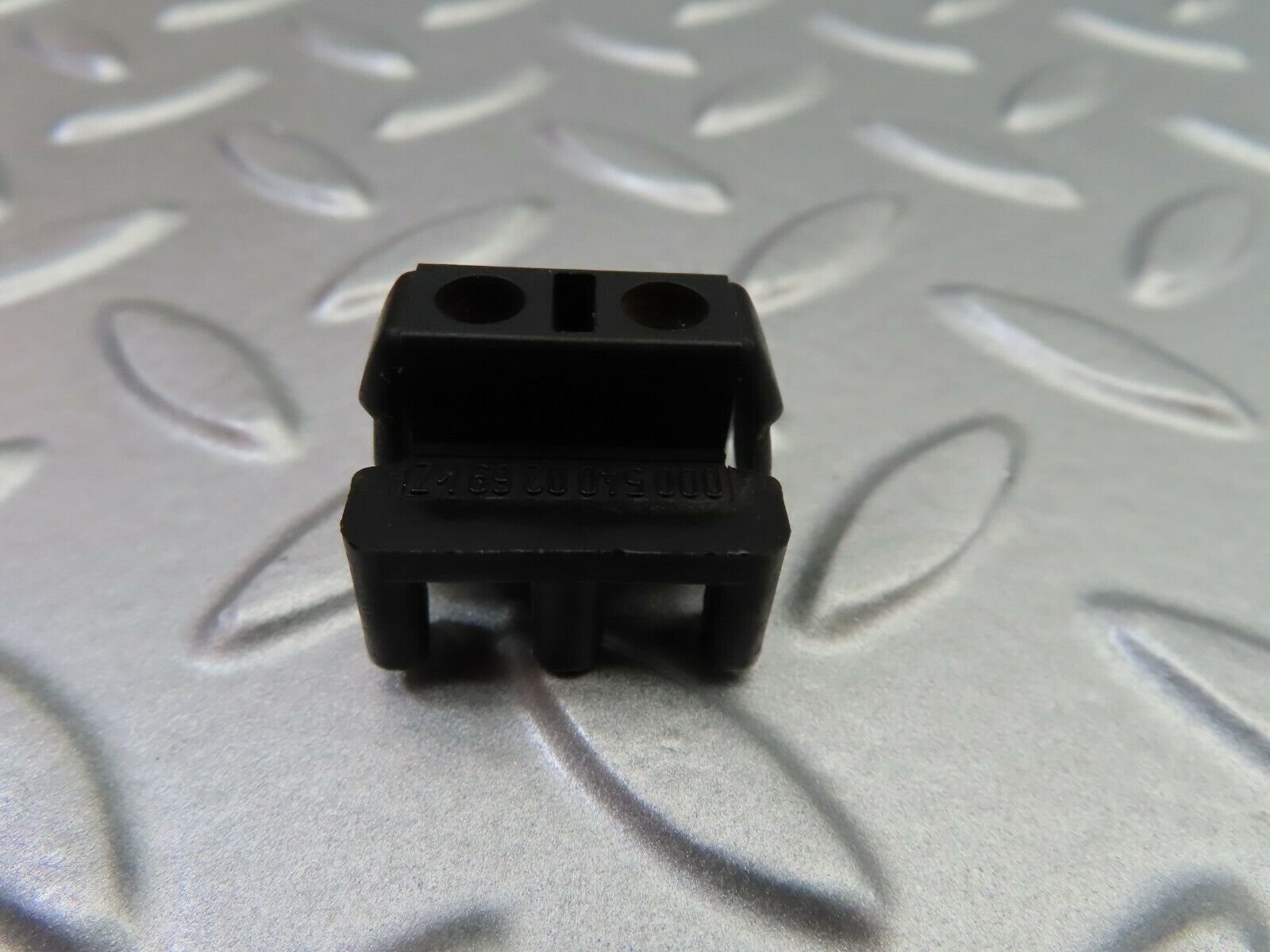 6520 Mercedes-Benz S124 E220 Wagon Wiring Cable Junction Box 0005400269