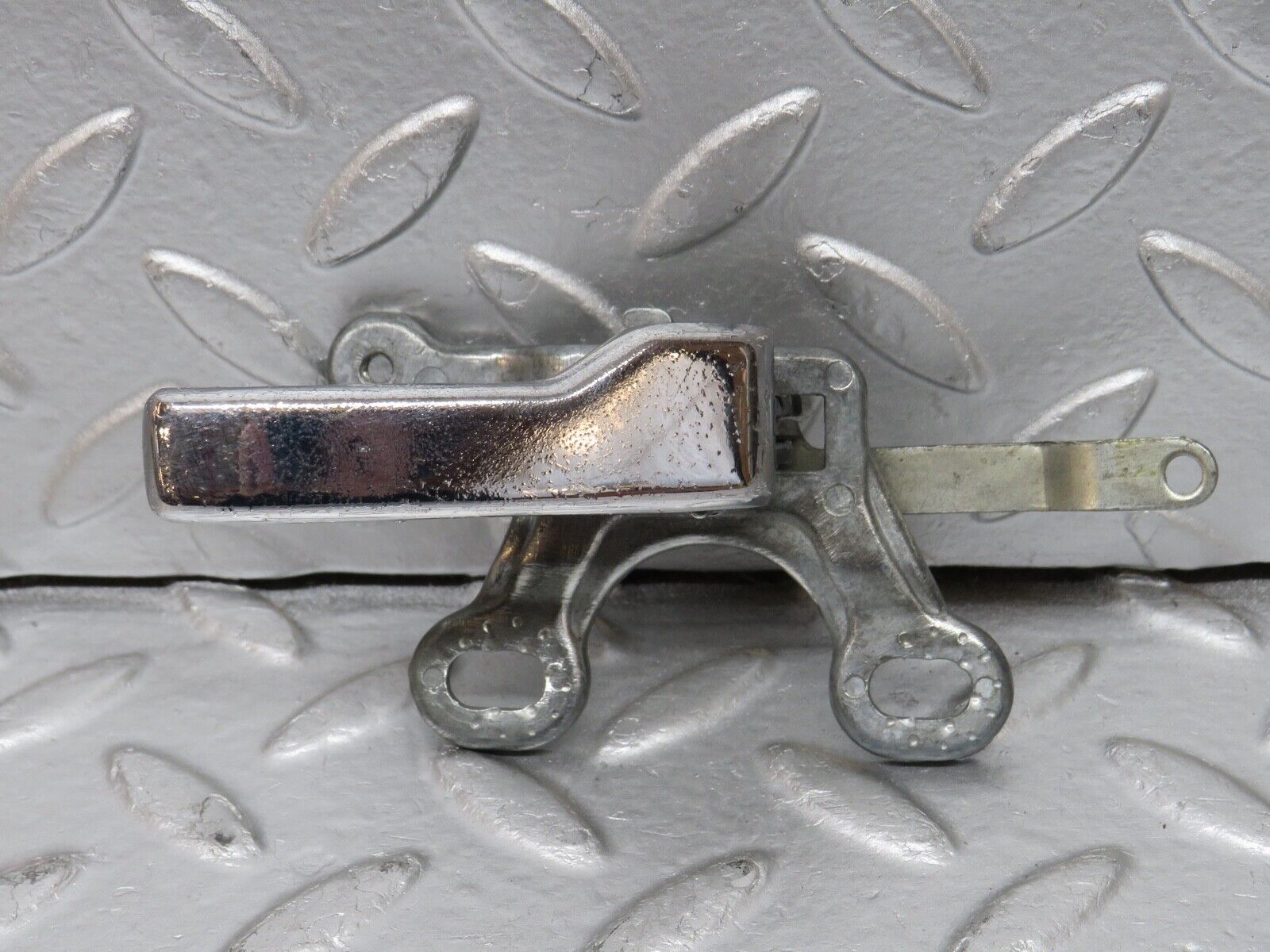 31009 Mercedes-Benz W123 230E Front Right Interior Door Handle 1107660419