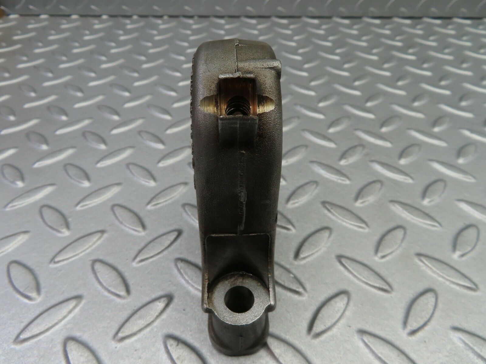 6297 Mercedes-Benz W126 380SE Camshaft Bearing Tower 1160514612