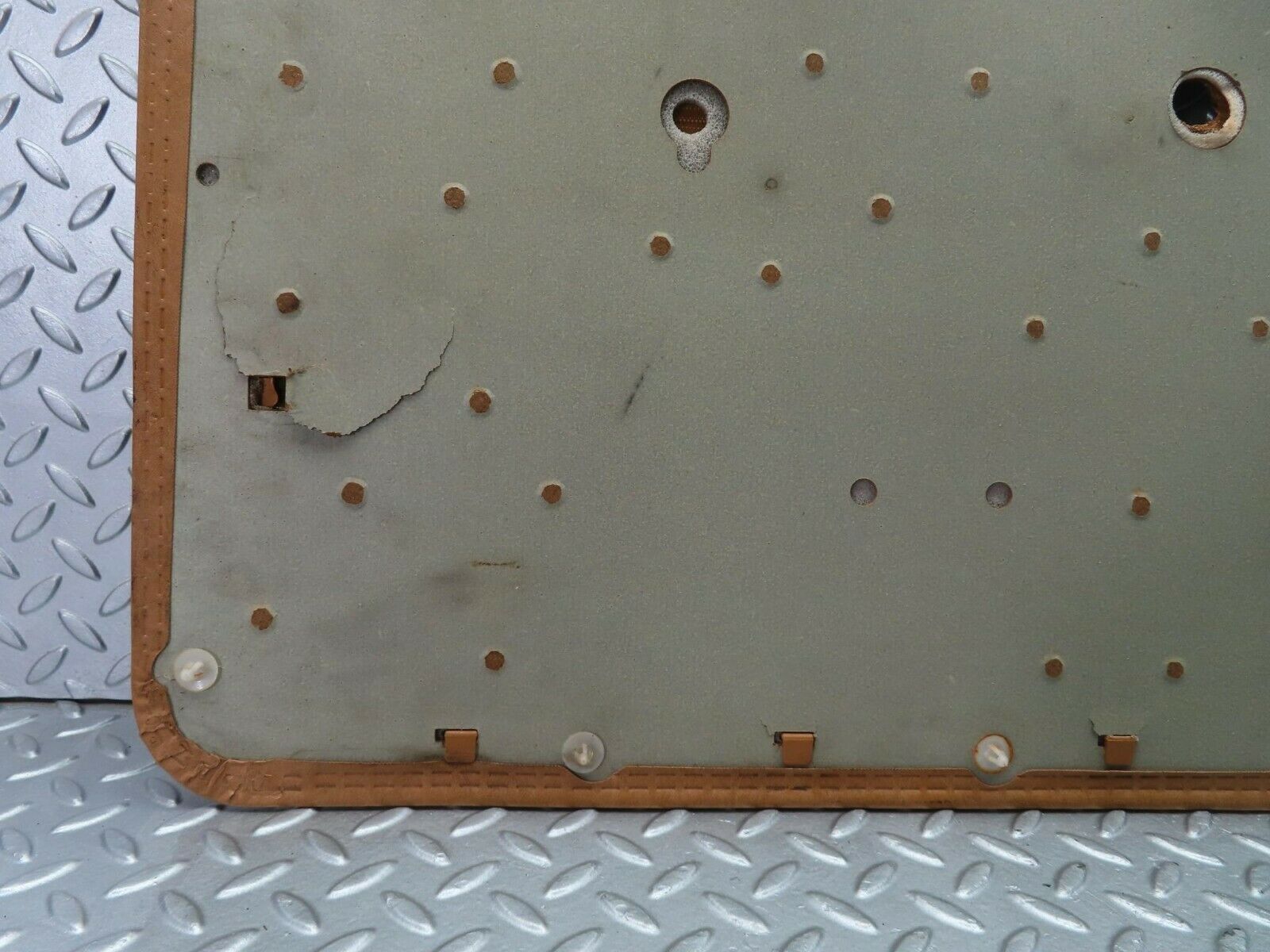 10867 Mercedes-Benz W123 230E Front Left Door Card Panel Beige / Light Brown