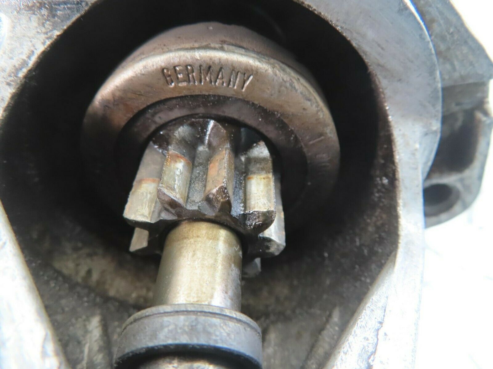 10053 Mercedes-Benz C123 230CE Coupe Starter Motor Bosch 0001314027