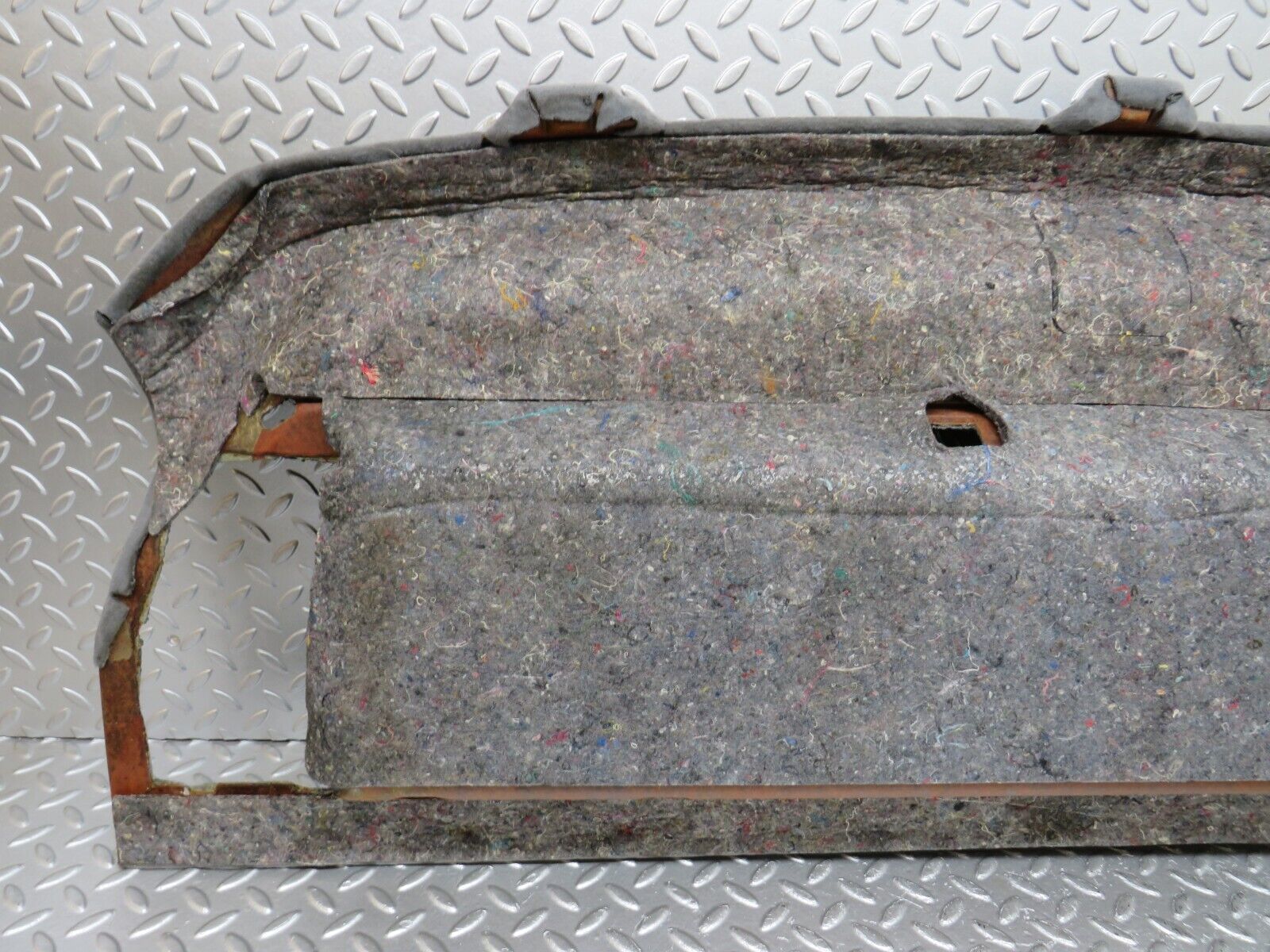 34256 Mercedes-Benz W124 280E Parcel Shelf Grey 1246900049