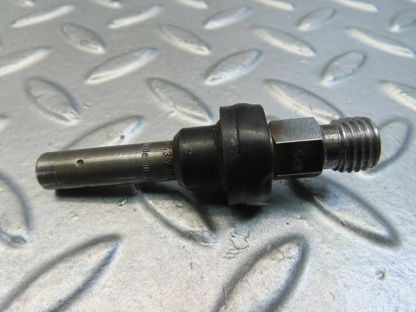 11477 Mercedes-Benz C123 230CE Coupe Fuel Injector Bosch 0437502010