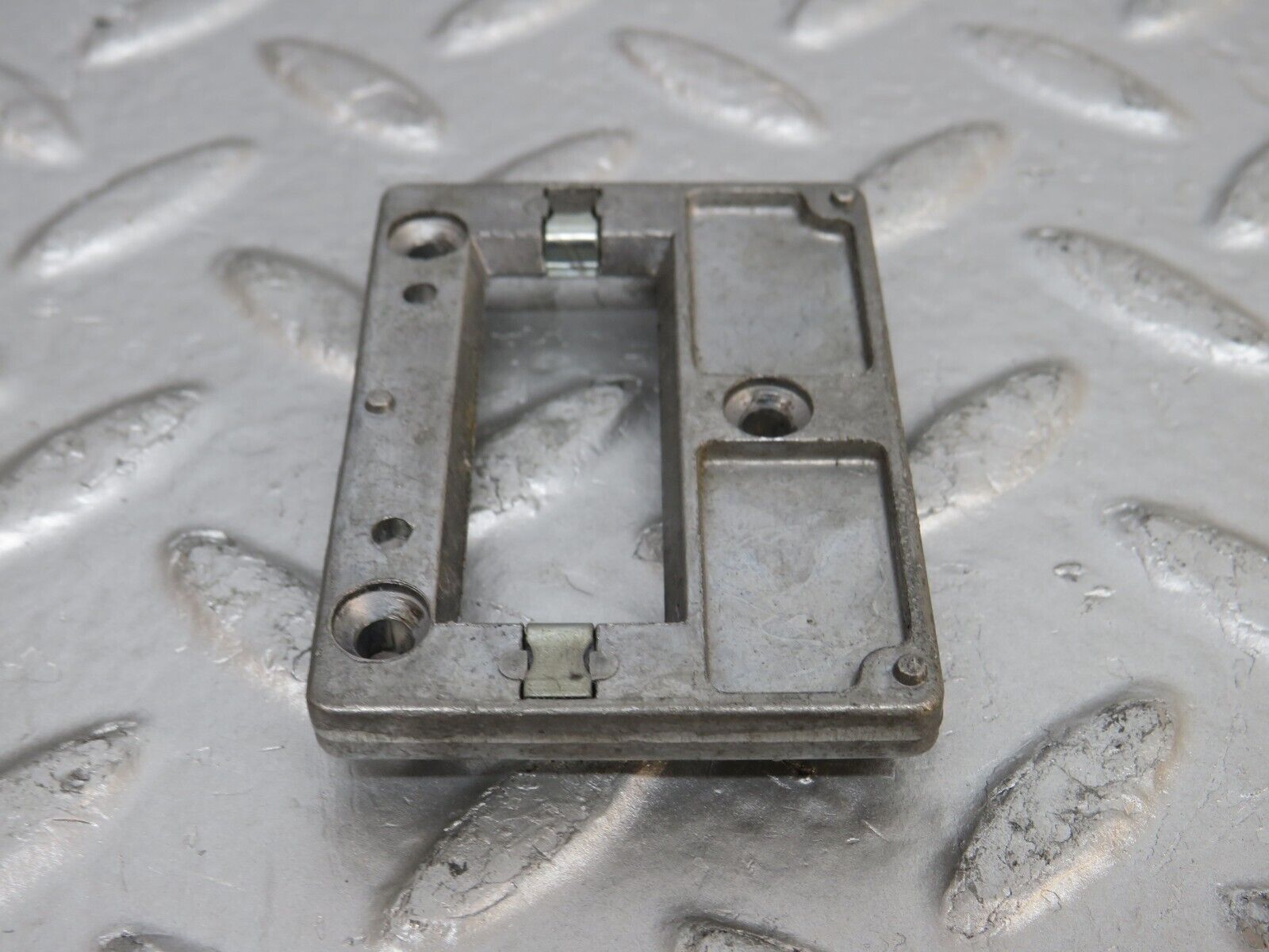 29325 Mercedes-Benz W124 230E Rear View Mirror Bracket