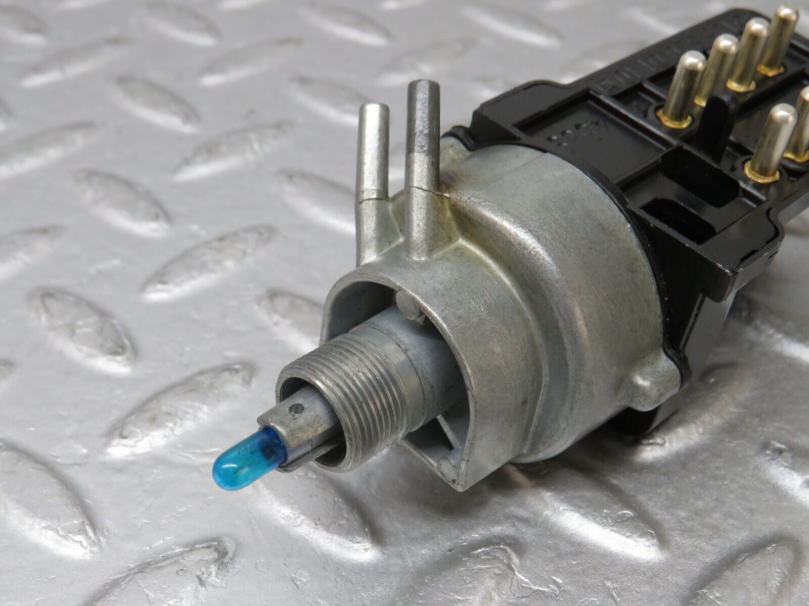 36133 Mercedes-Benz W126 420SE Heater Control Switch 1268200110