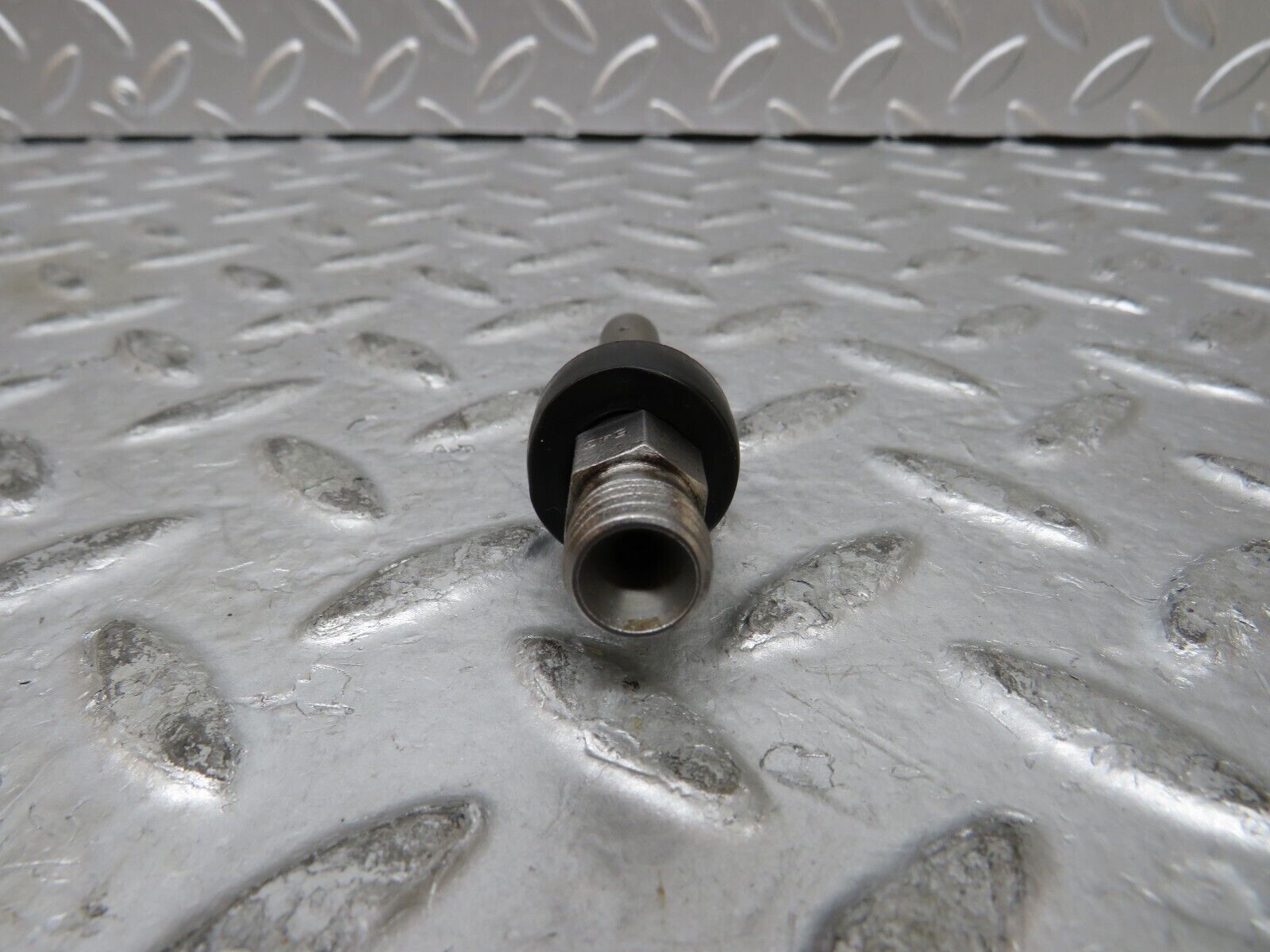 27424 Mercedes-Benz W123 280E Fuel Injector Bosch 0437502010